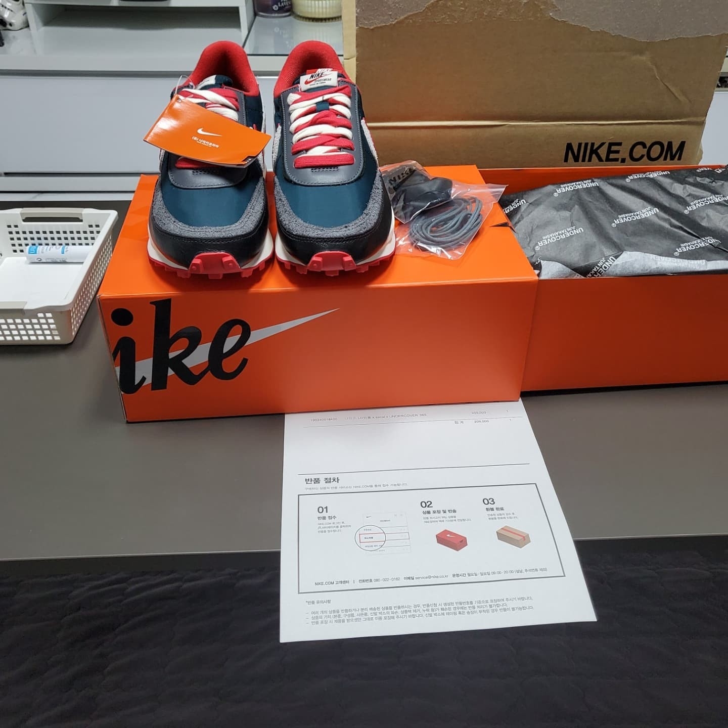 Nike x Sacai x Undercover LDWaffle Midnight Spruce University Red 착용 스타일 - 1