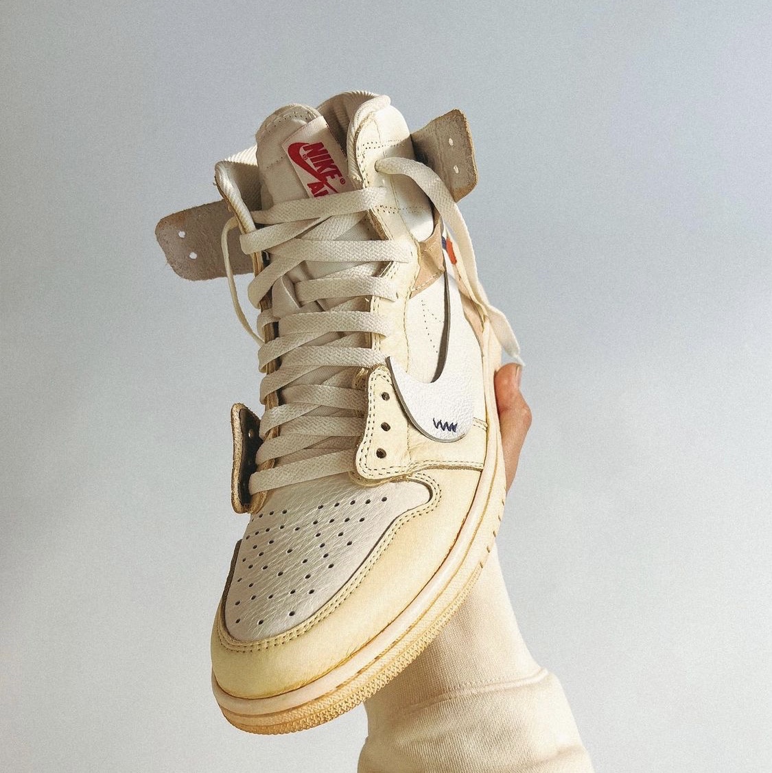 Jordan 1 High 85 Neutral Grey 착용 스타일 - 5