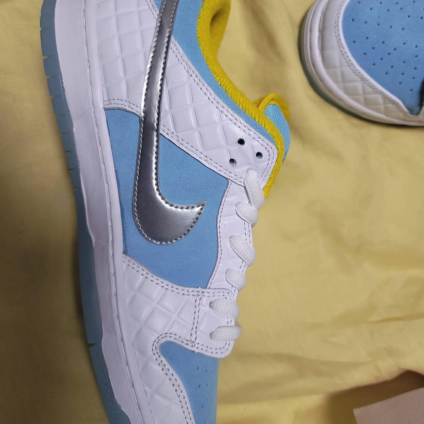 Nike x FTC SB Dunk Low Pro QS Lagoon Pulse 착용 스타일 - 3