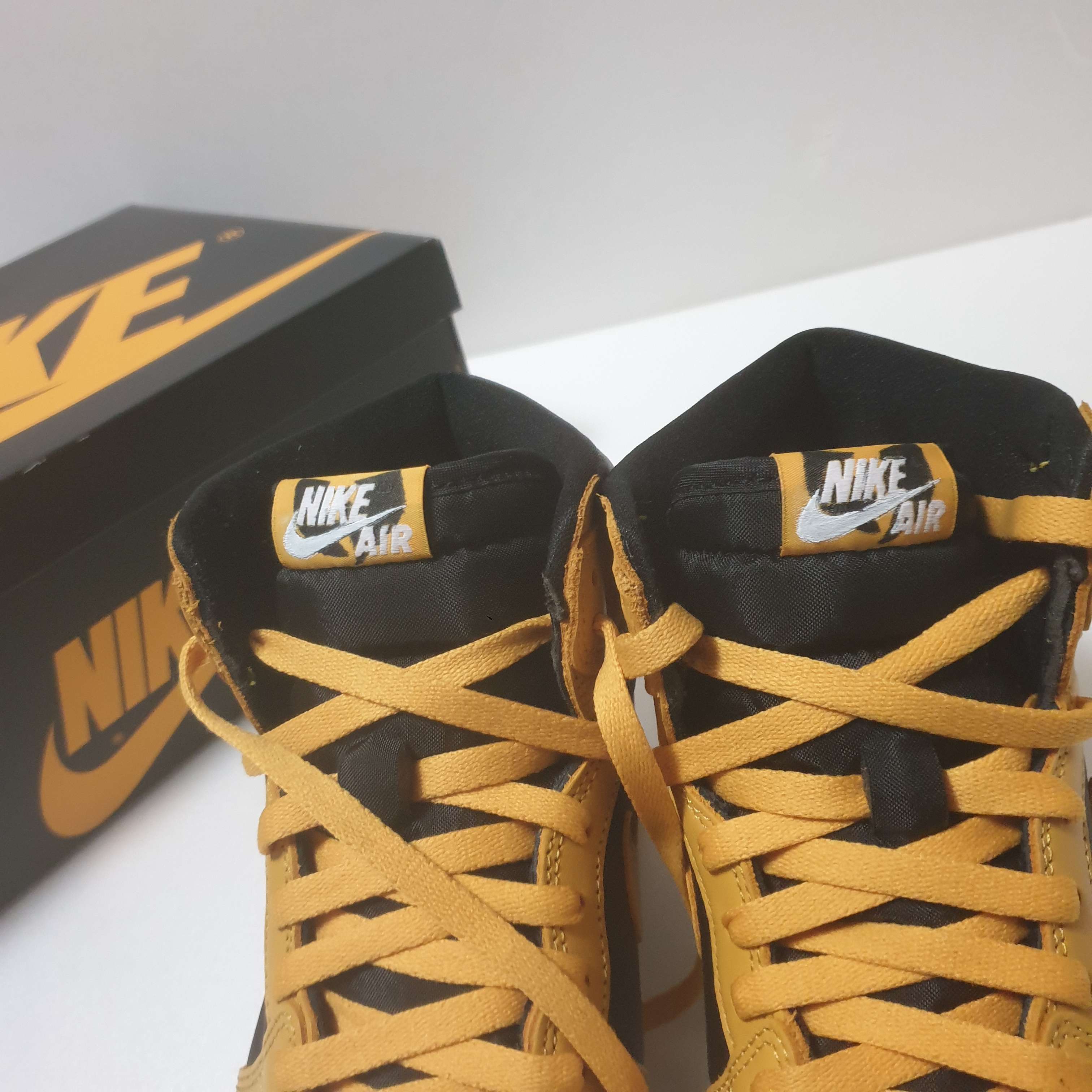 Jordan 1 Retro High OG Pollen 착용 스타일 - 3