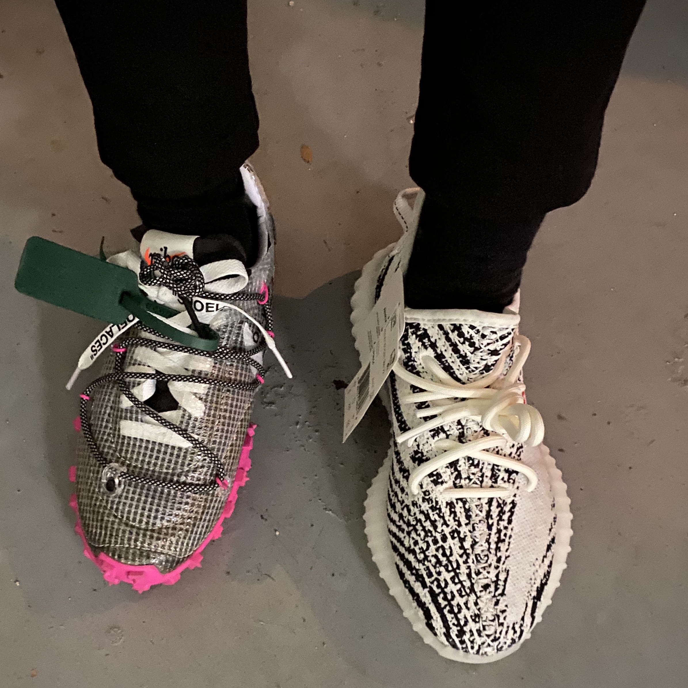 (W) Nike x Off-White Waffle Racer Black, Adidas Yeezy Boost 350 V2 Zebra 2017/2019/2020 착용 스타일
