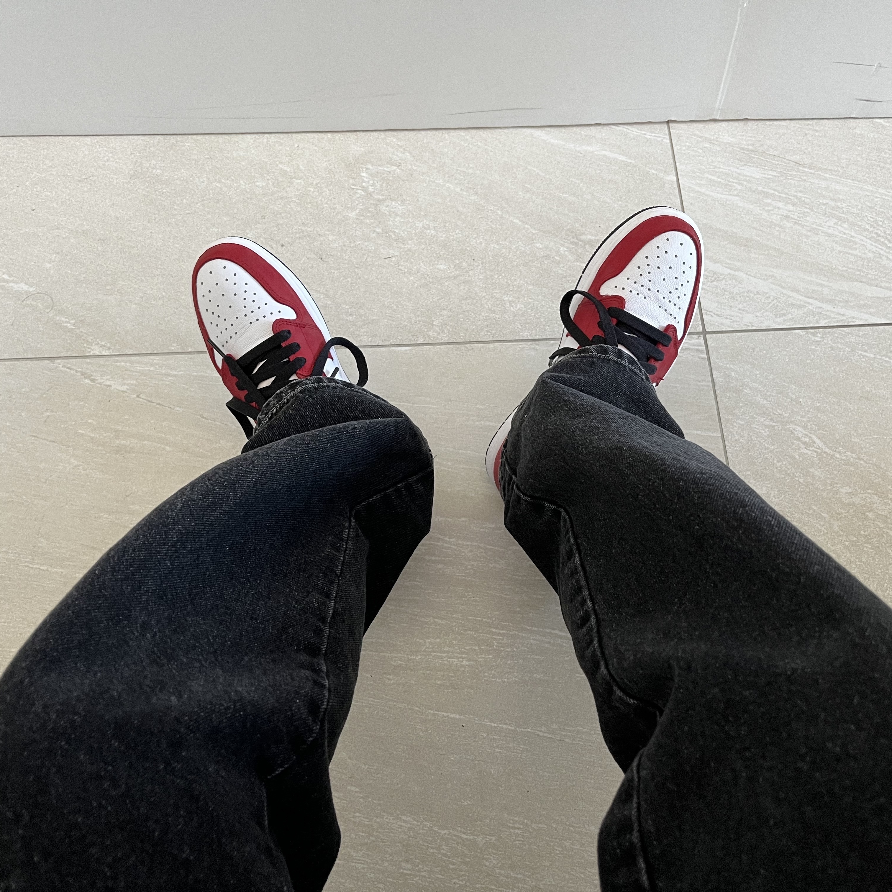 Jordan 1 Low OG Ghost Green 착용 스타일 - 2