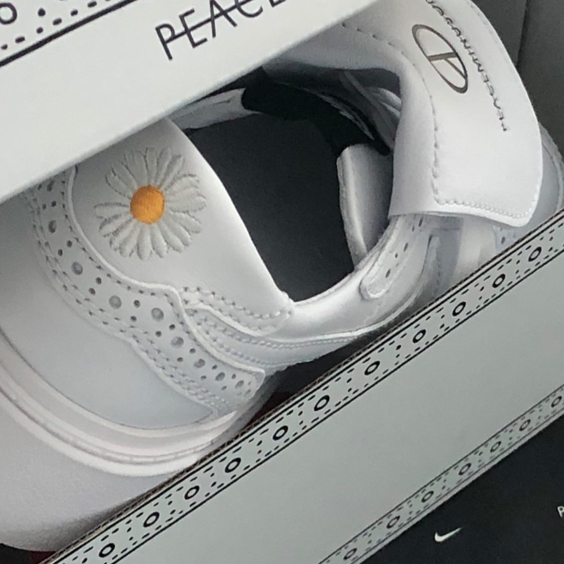Nike x Peaceminusone Kwondo1 White 착용 스타일 - 1