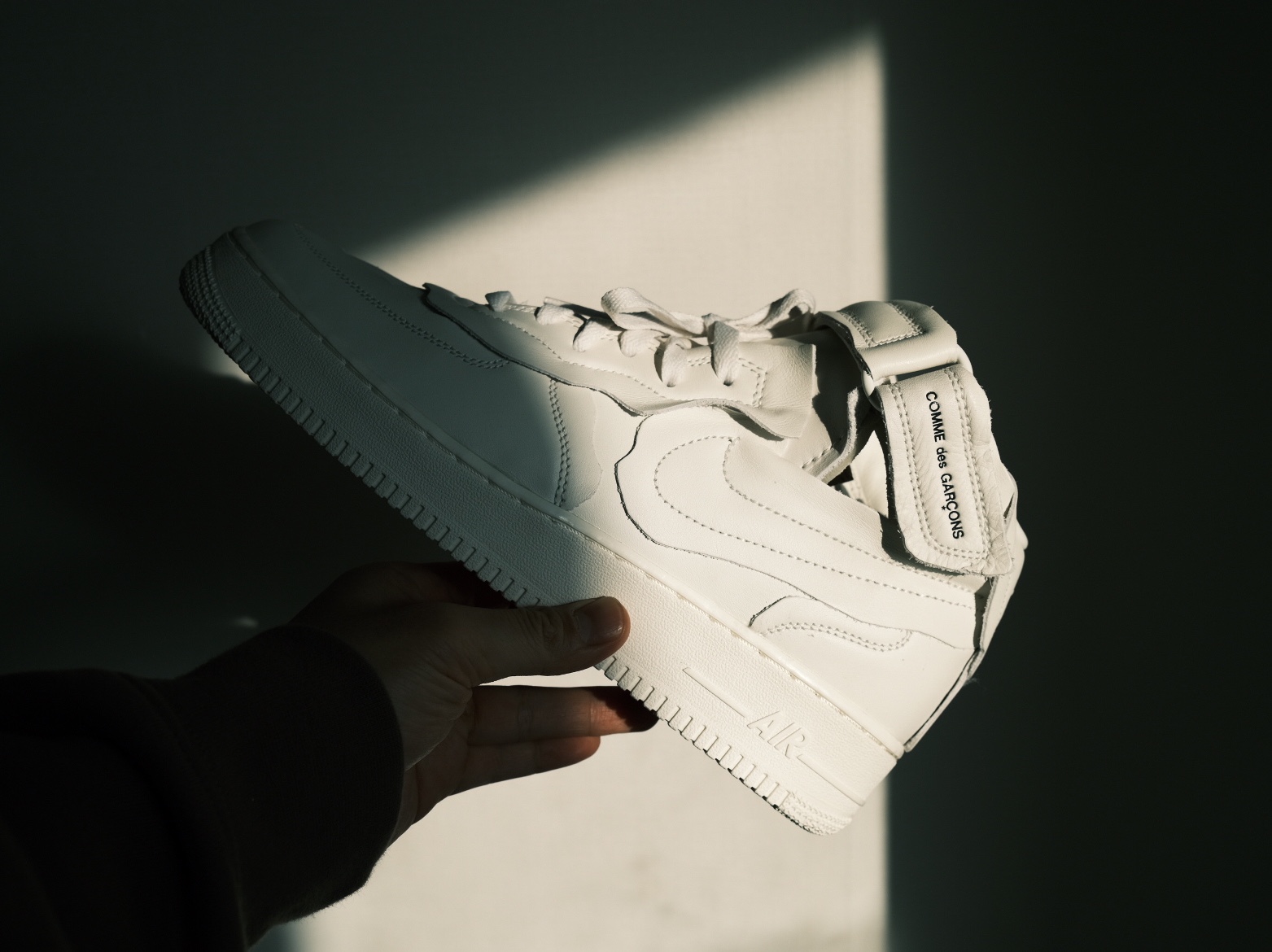 Nike x Comme des Garcons Homme Plus Air Force Mid White 착용 스타일