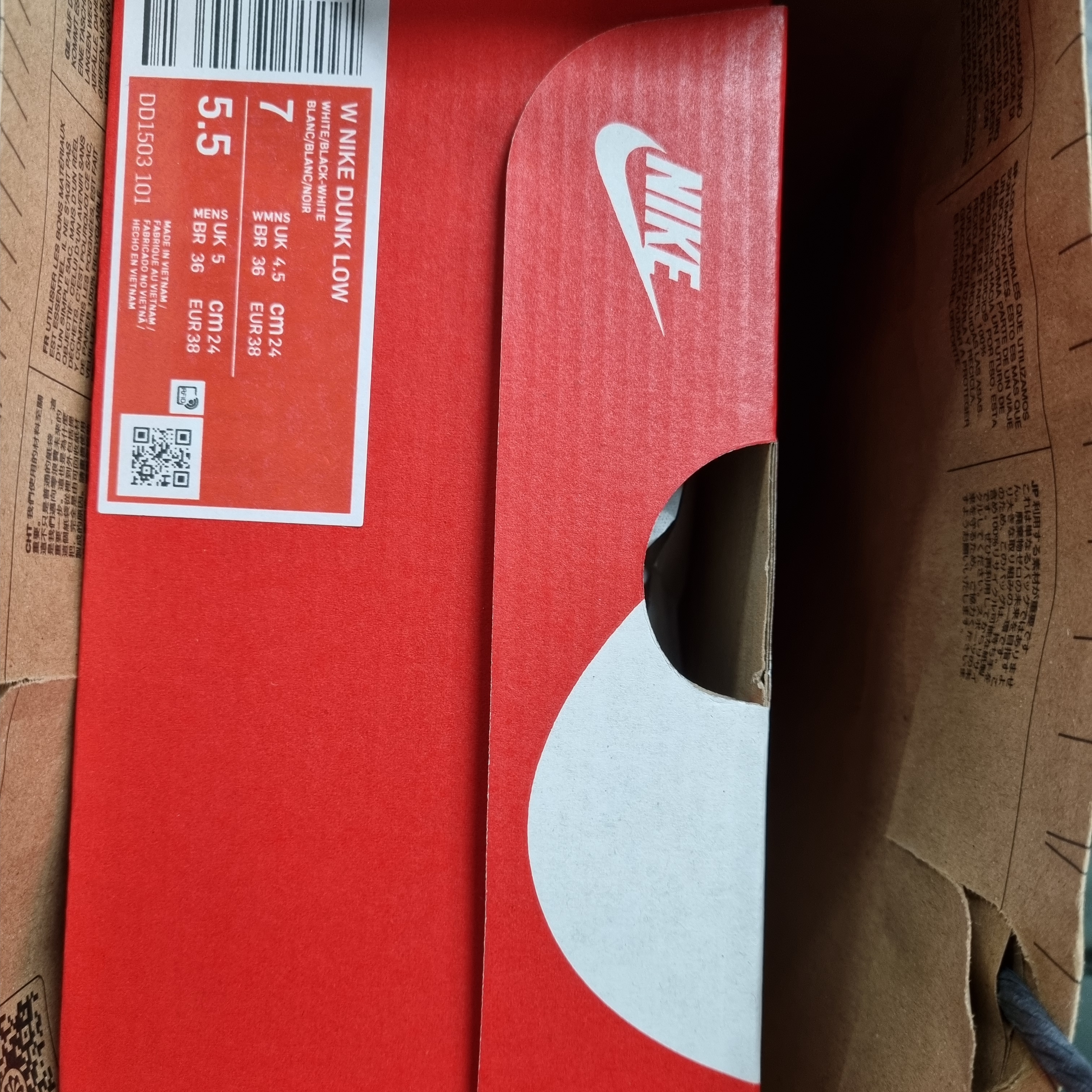 (W) Nike Dunk Low Black 착용 스타일 - 4
