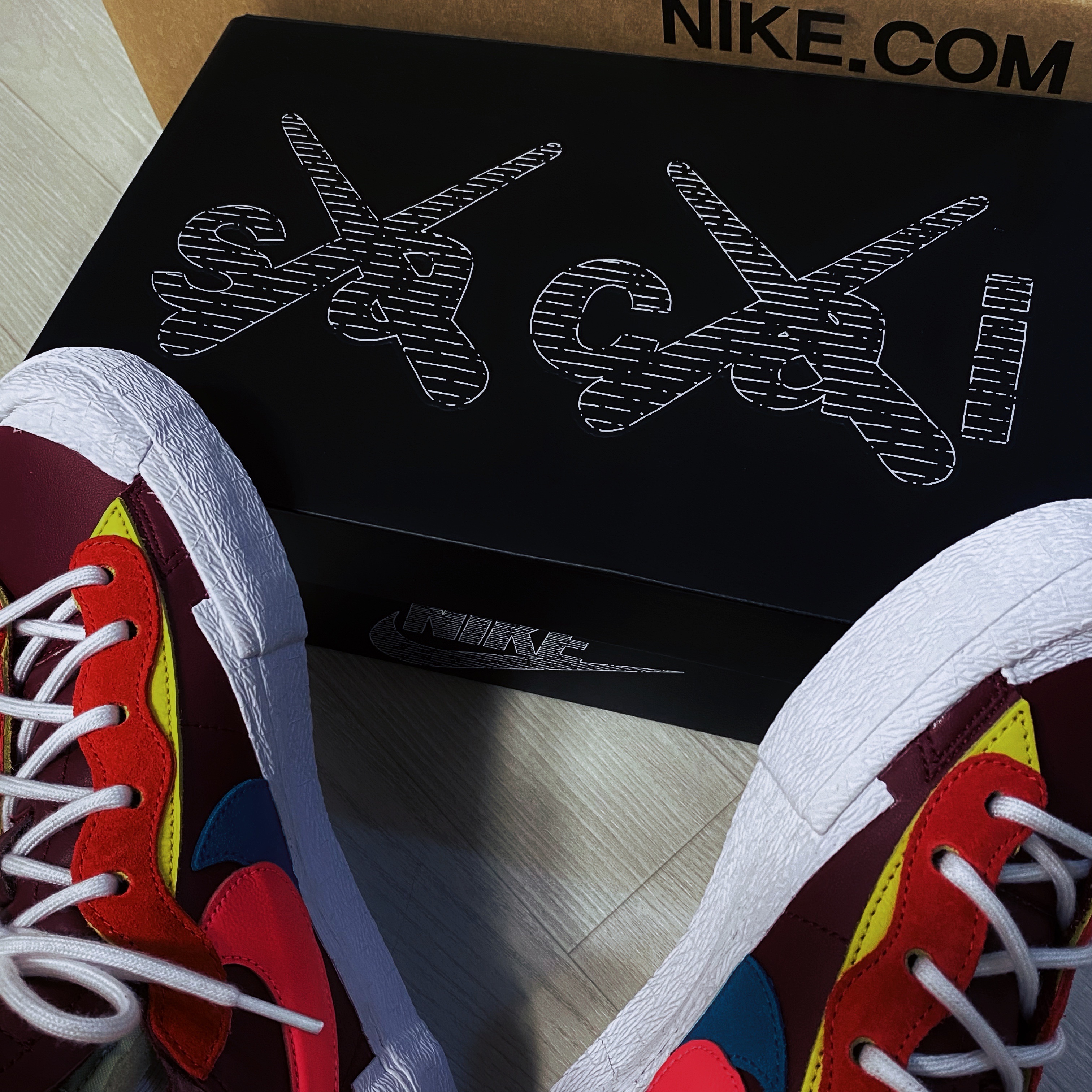 Nike x Sacai x Kaws Blazer Low Team Red 착용 스타일