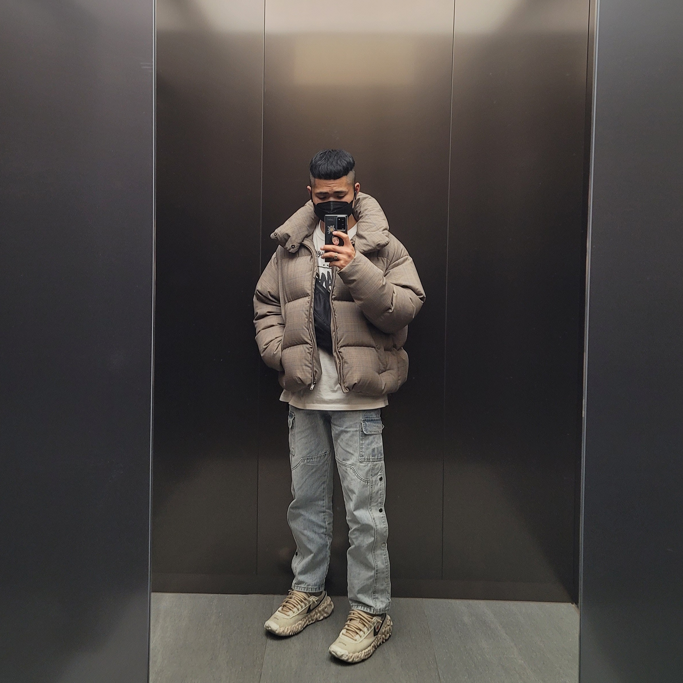 Nike x Undercover Overbreak SP Overcast, Stussy x Marc Jacobs 40 WT T-Shirt 착용 스타일