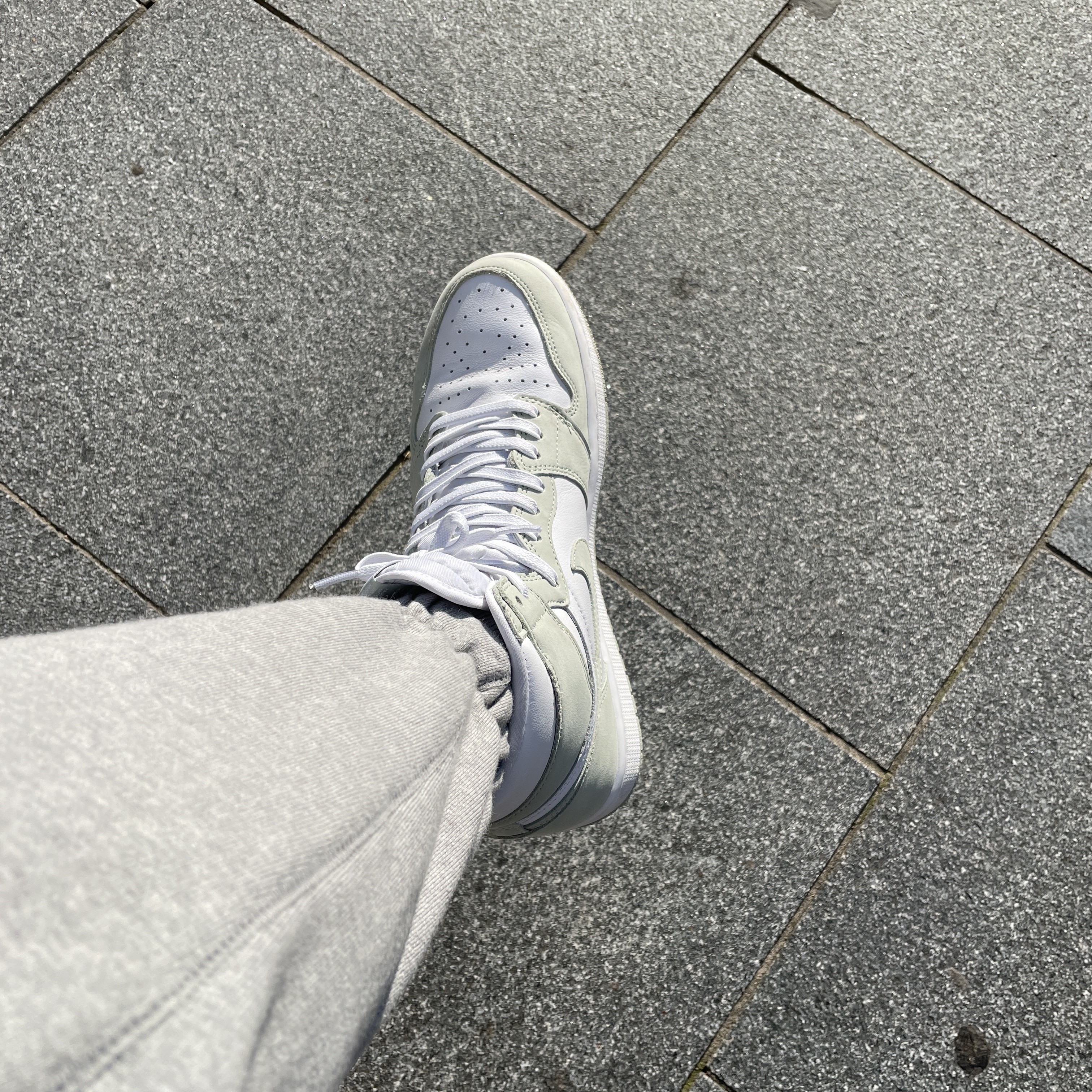 (W) Jordan 1 Retro High OG Seafoam 착용 스타일