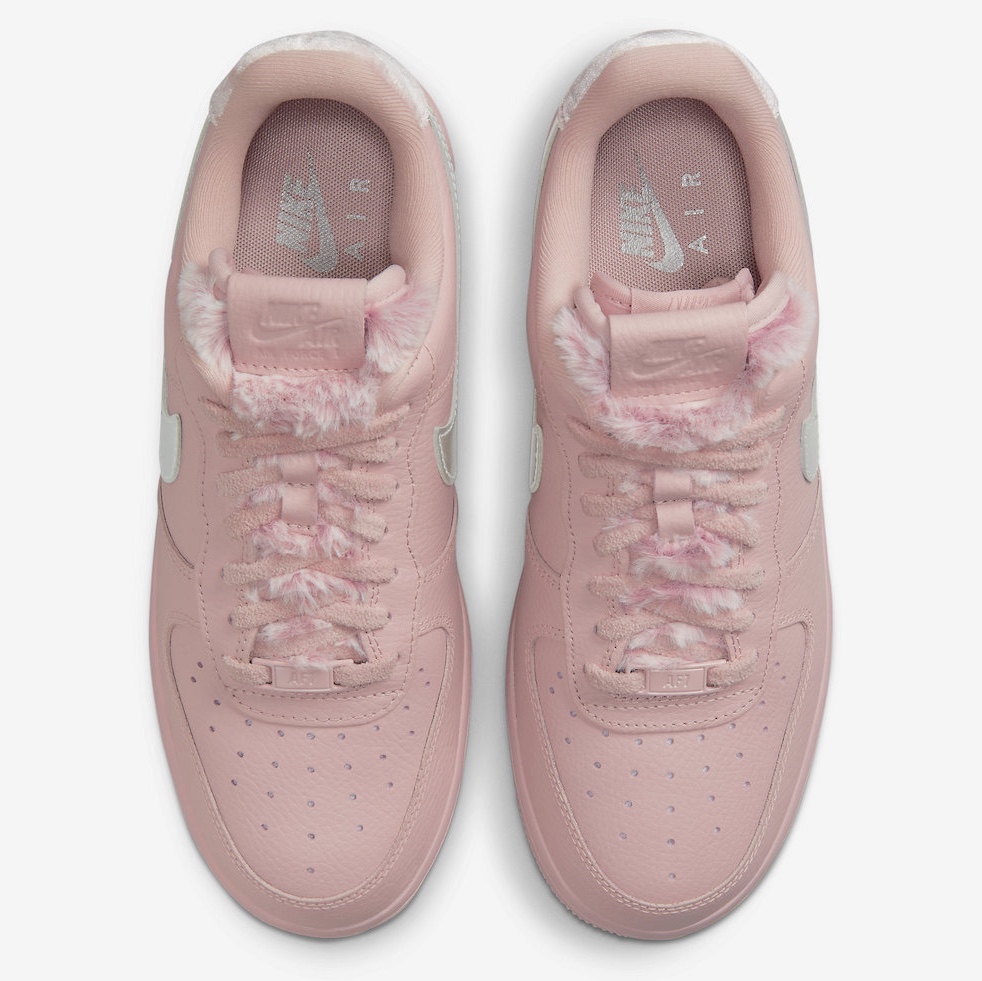 (W) Nike Air Force 1 '07 Pink Oxford Fur 착용 스타일 - 4