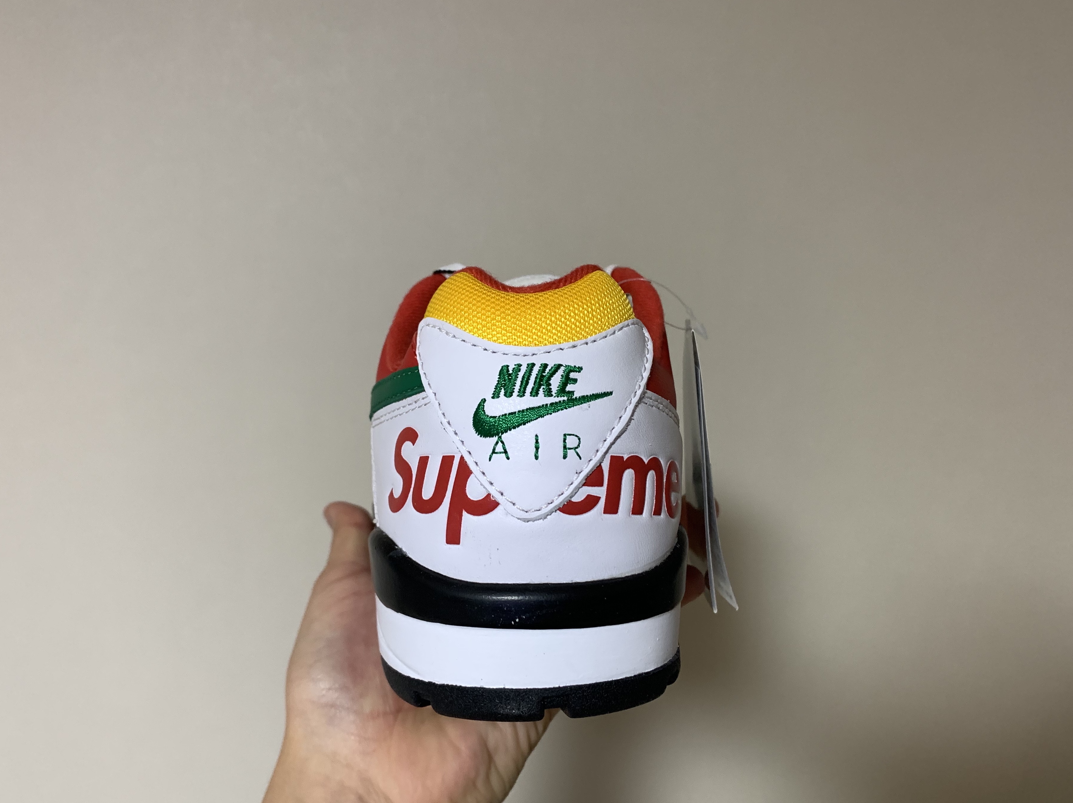 Nike x Supreme Air Cross Trainer 3 Low White 착용 스타일 - 2