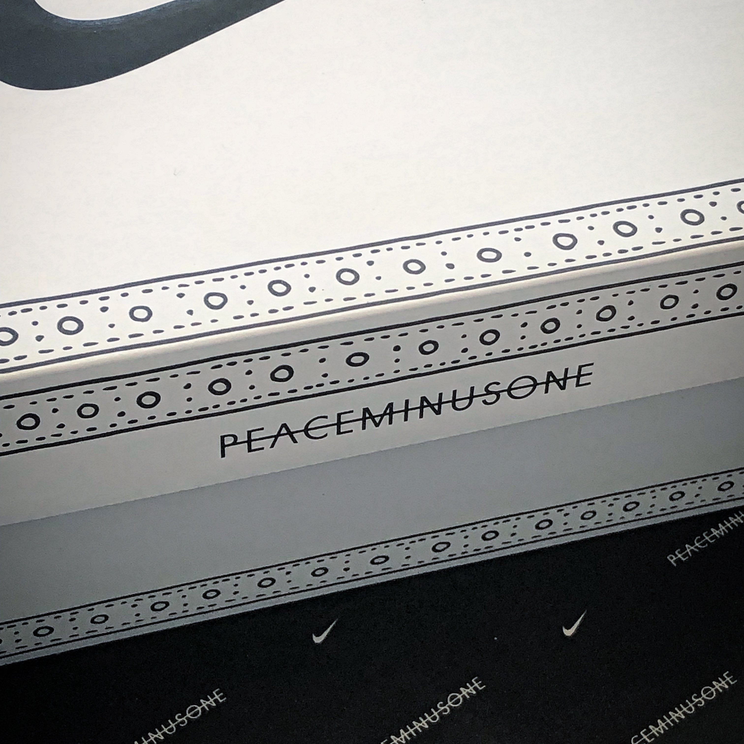 Nike x Peaceminusone Kwondo1 White 착용 스타일 - 3