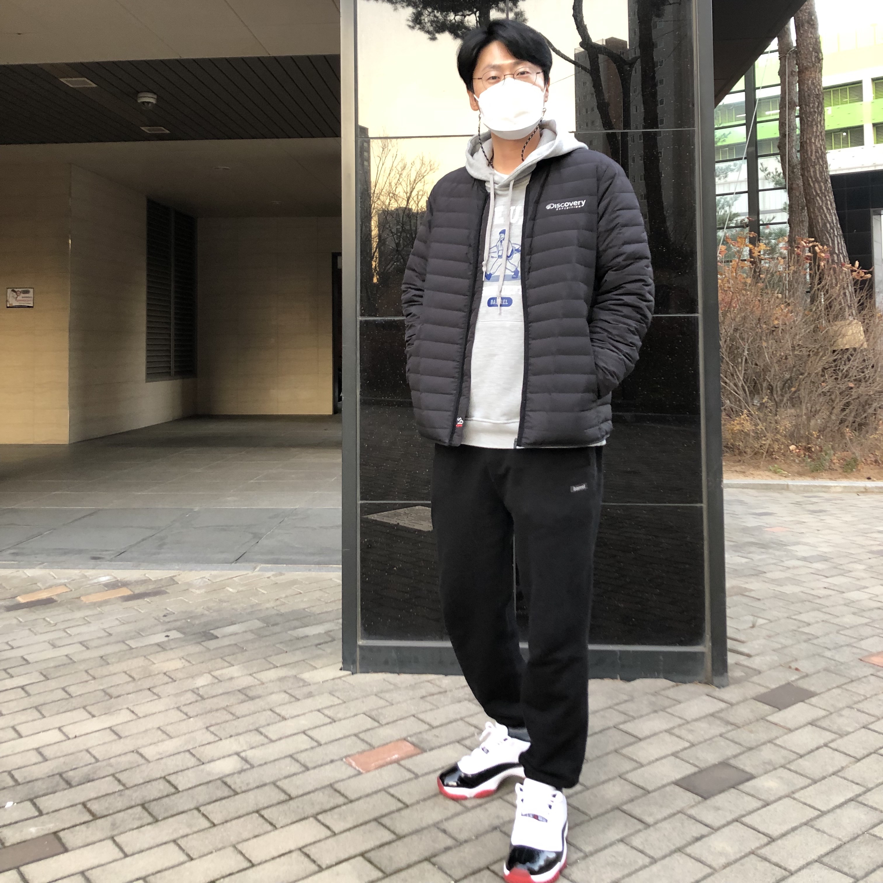 Jordan 11 Retro Low Concord Bred 착용 스타일 - 3