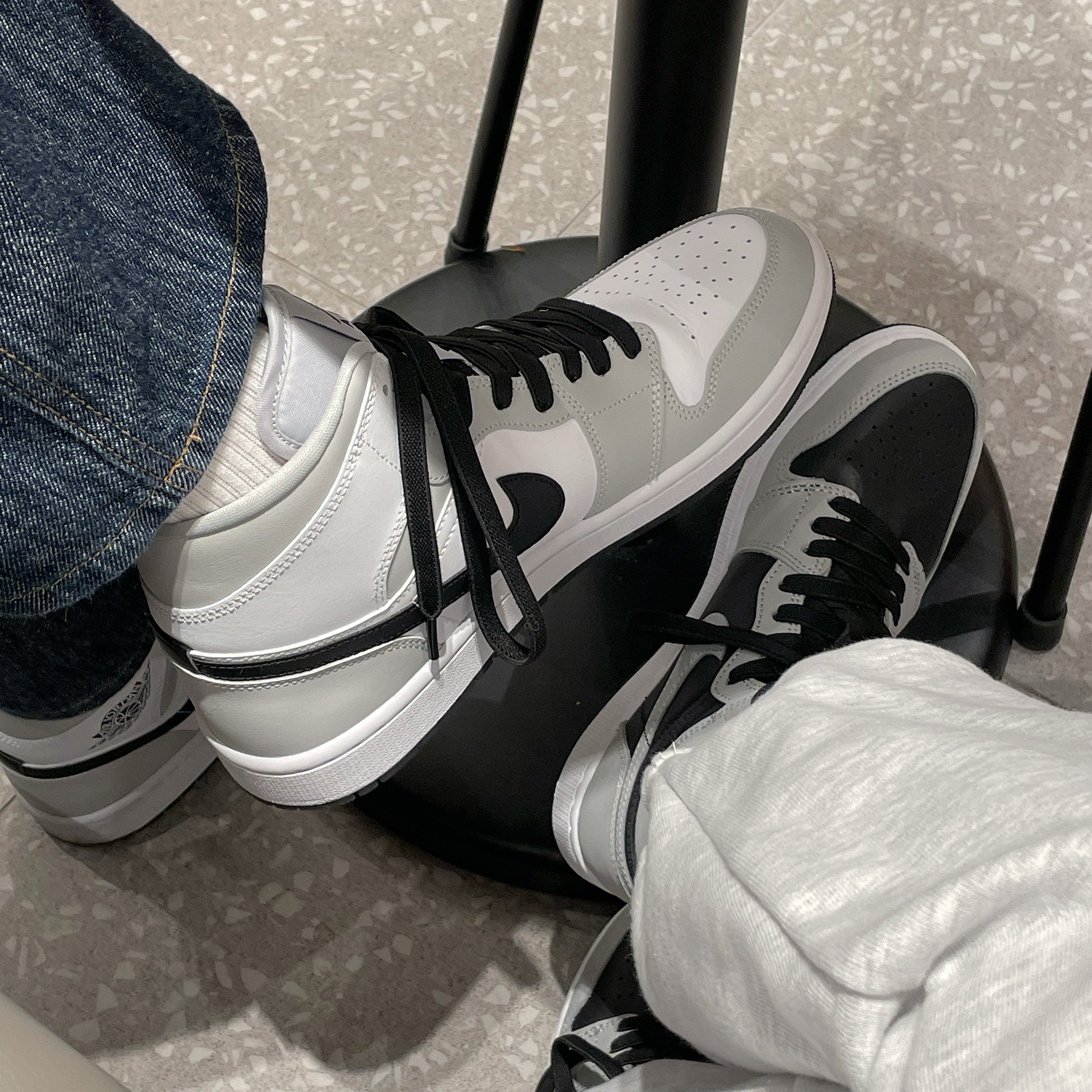 (W) Jordan 1 Mid Grey Fog, Jordan 1 Retro High OG Shadow 2.0 착용 스타일