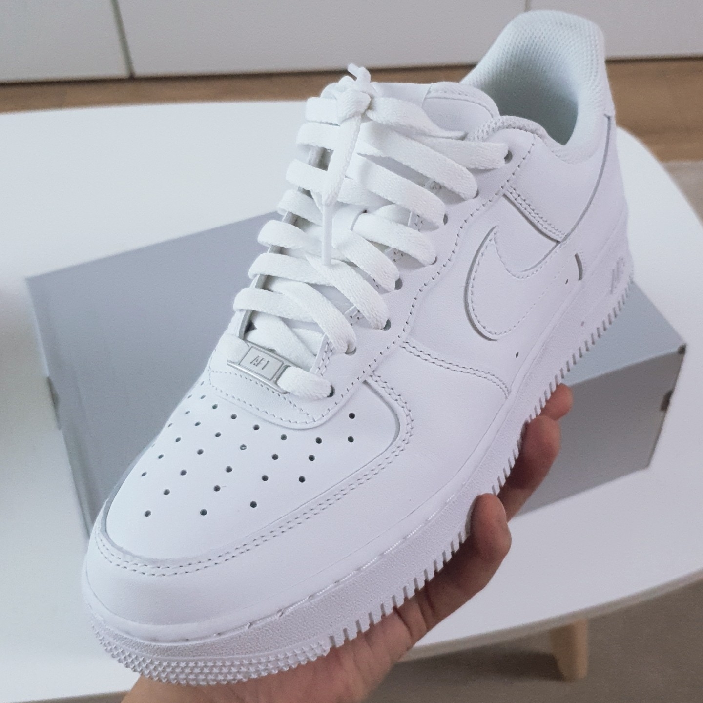 Nike Air Force 1 '07 Low White 착용 스타일 - 1