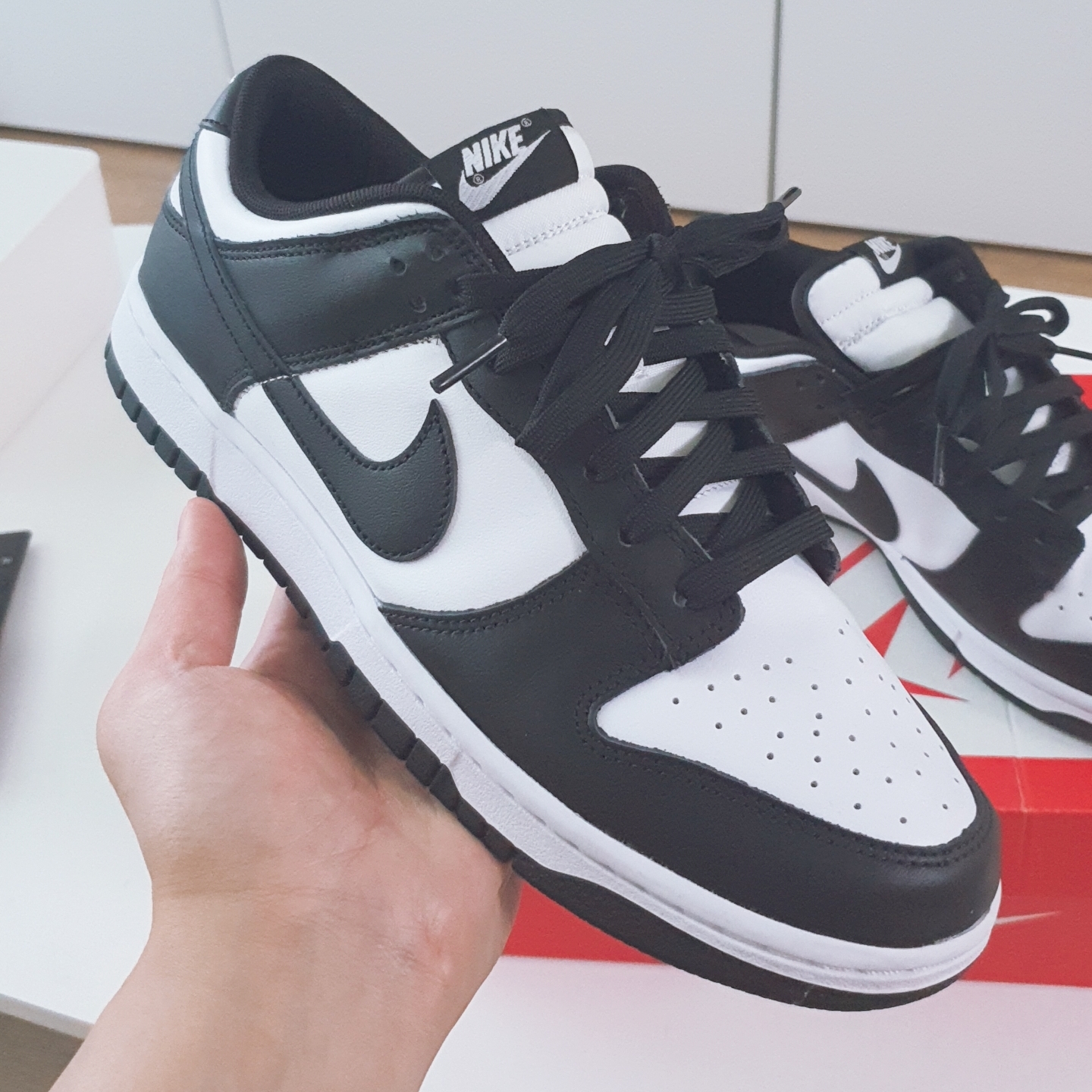 Nike Dunk Low Retro Black 착용 스타일 - 2