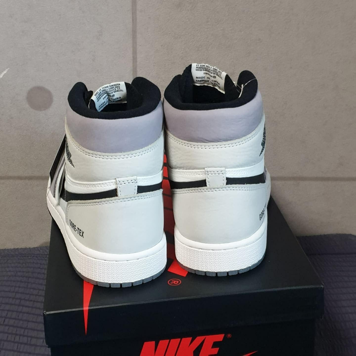 Jordan 1 Element Gore-Tex Sail 착용 스타일 - 2
