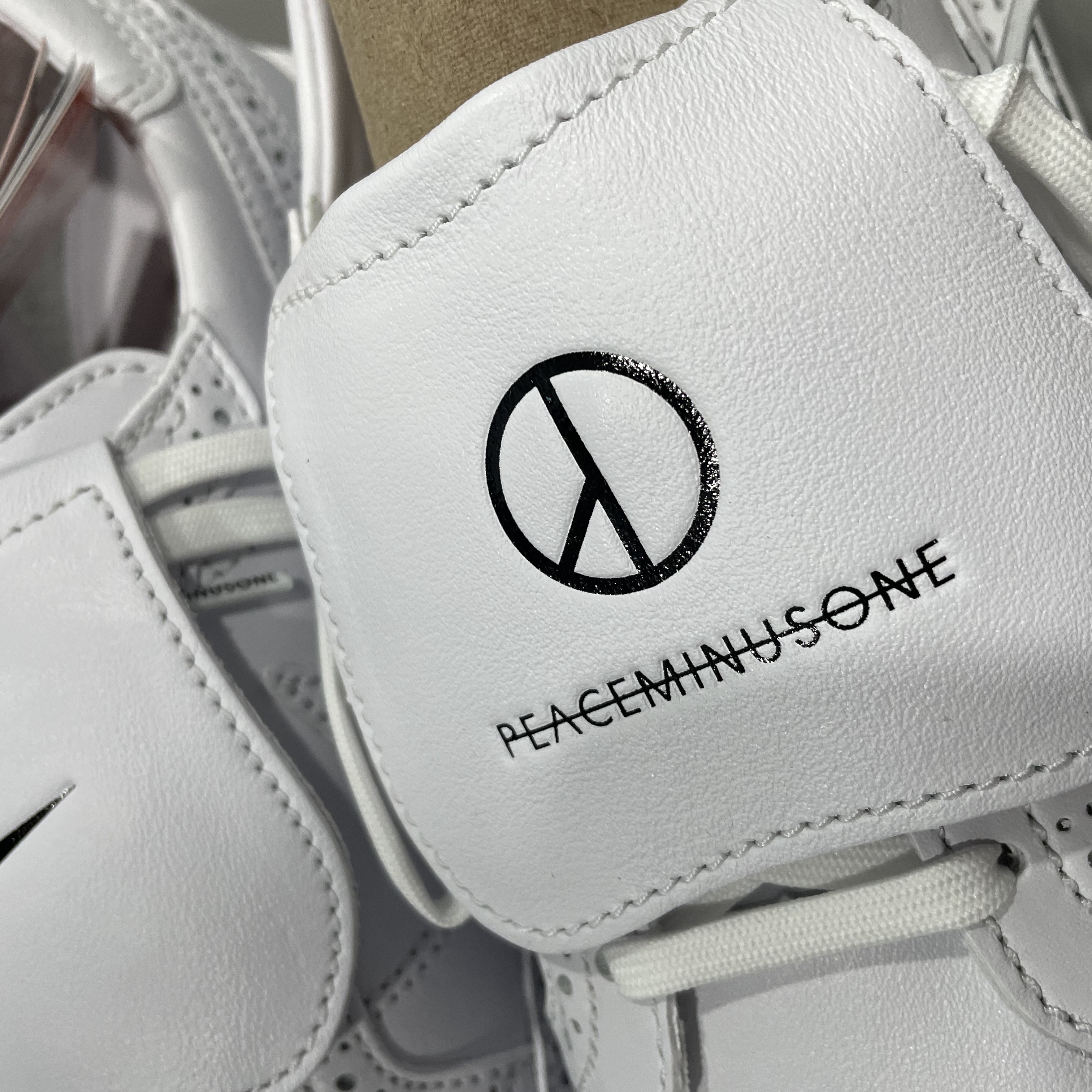 Nike x Peaceminusone Kwondo1 White 착용 스타일 - 1