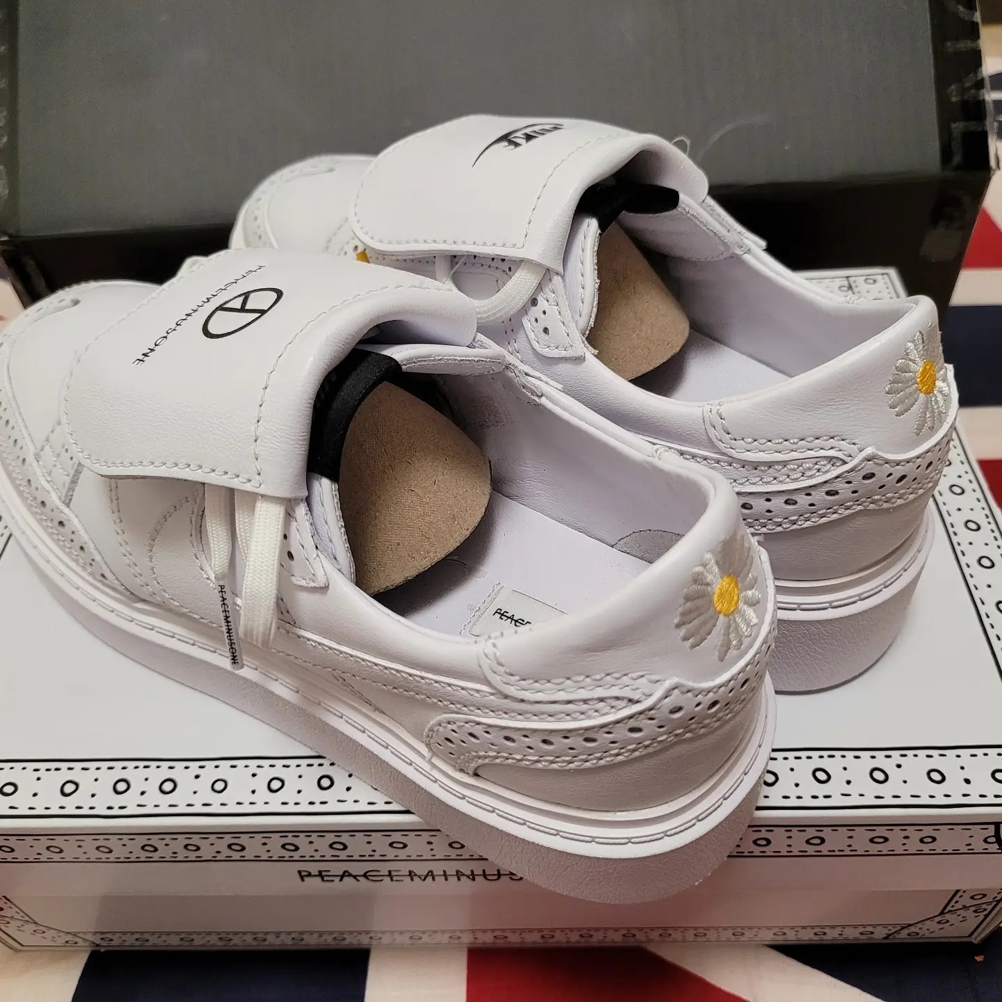 Nike x Peaceminusone Kwondo1 White 착용 스타일 - 3