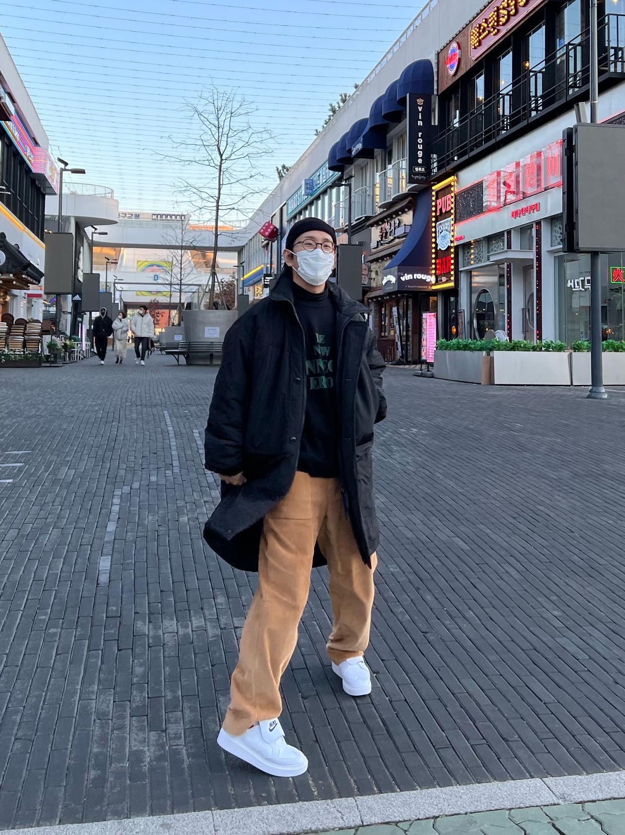 Nike x Peaceminusone Kwondo1 White 착용 스타일 - 3