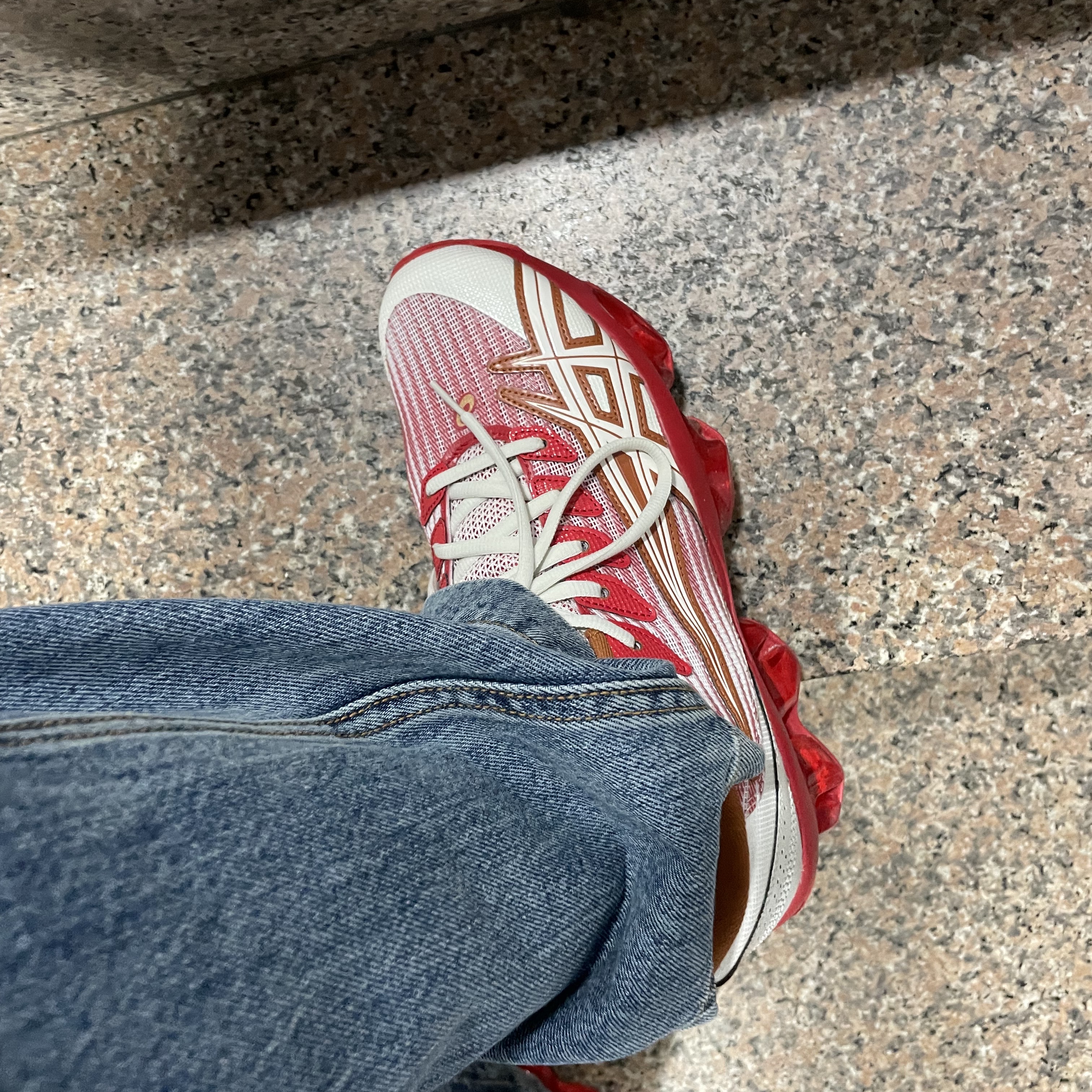 Asics x Kiko Kostadinov Gel-Quantum Levitrack Candy Apple Red 착용 스타일