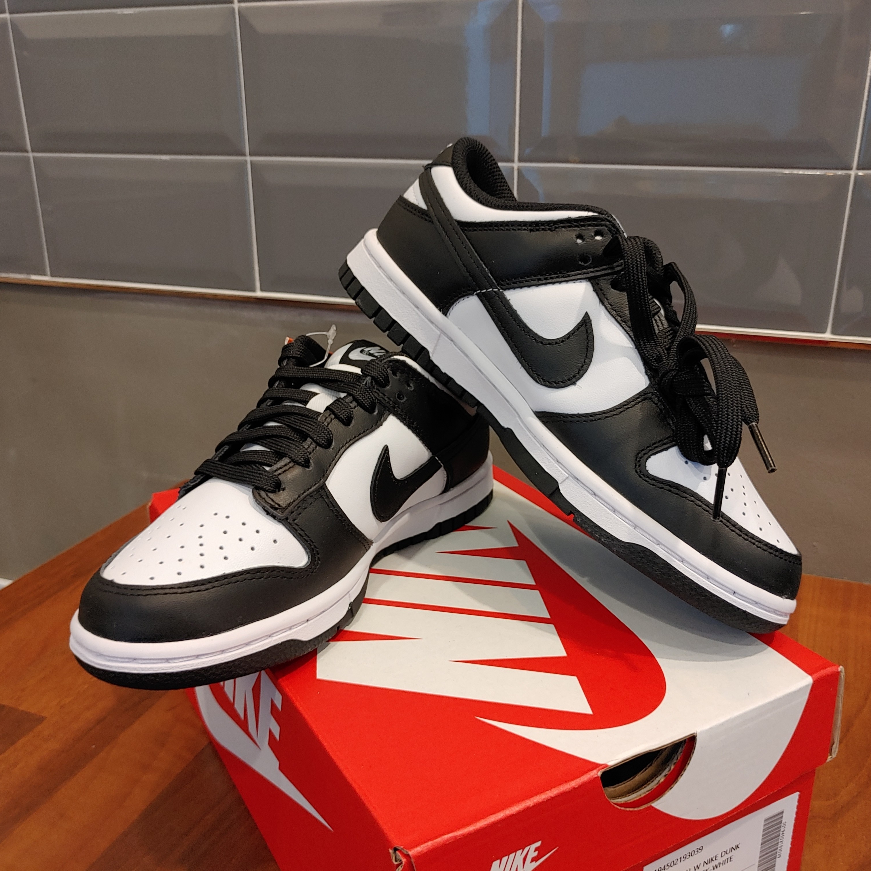 (W) Nike Dunk Low Black 착용 스타일 - 2
