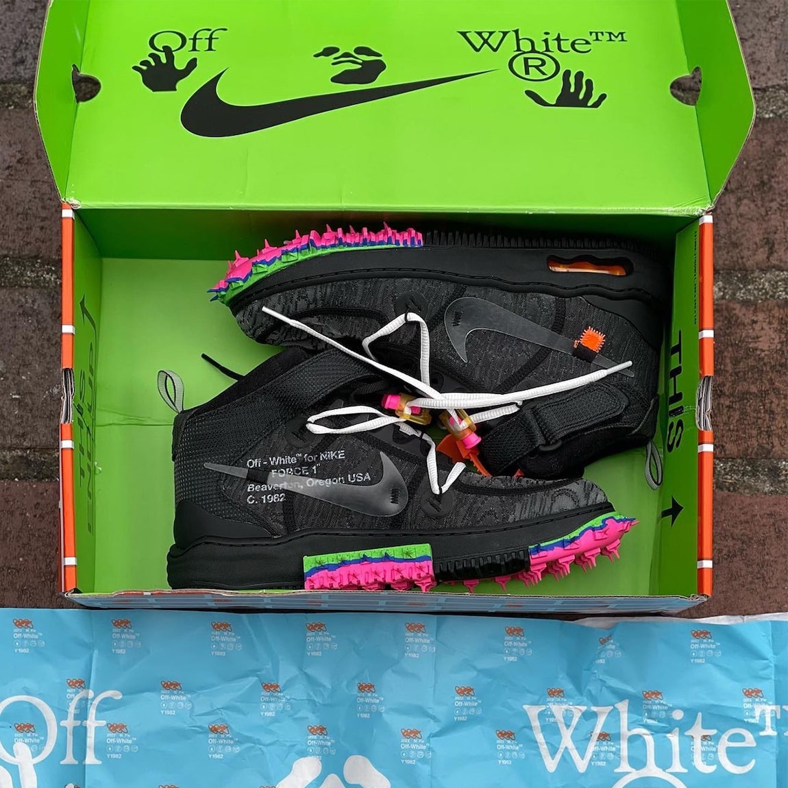 Nike x Off-White Air Force 1 Low Black White, Nike x Off-White Air Force 1 Low The Ten 착용 스타일 - 2