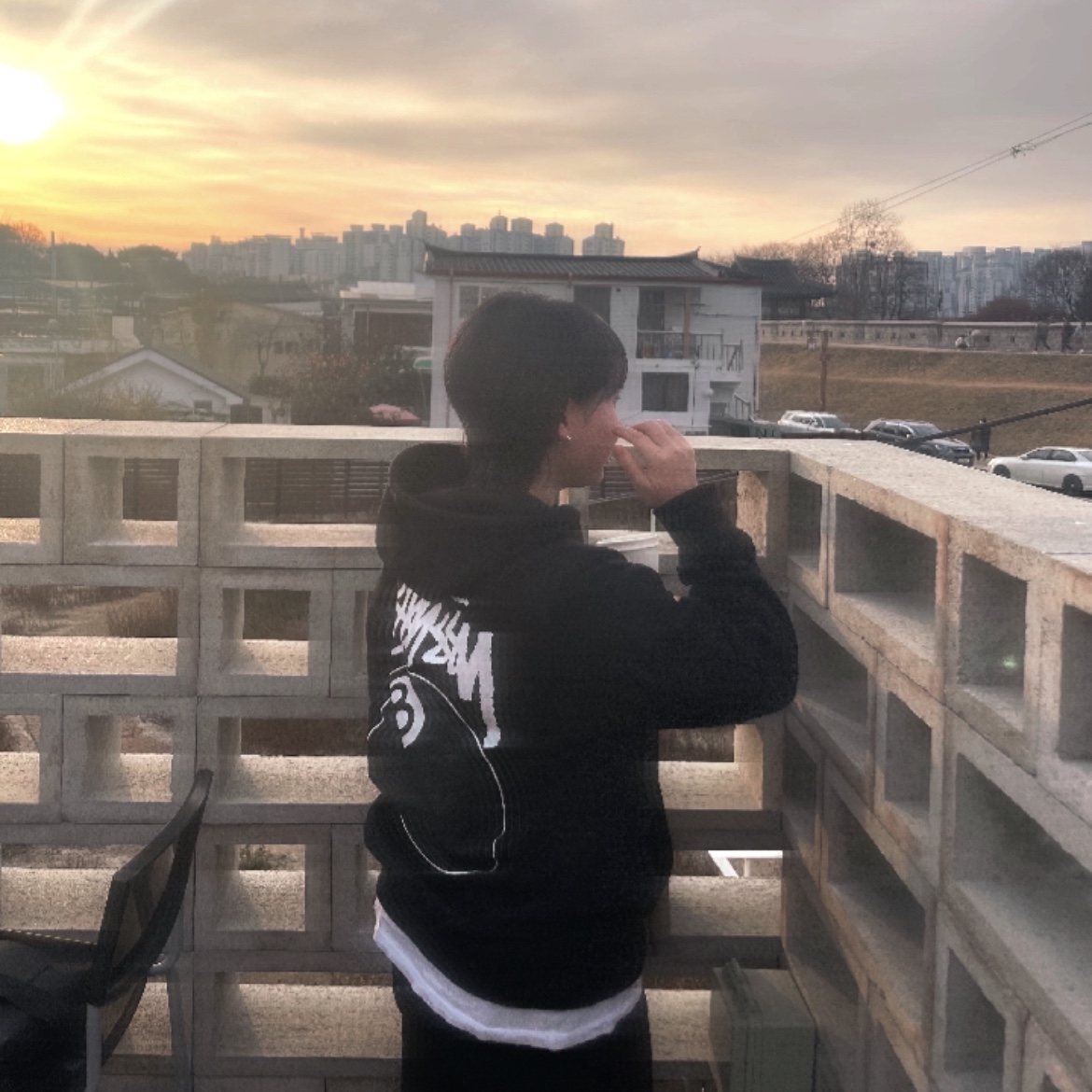 Stussy 8 Ball Hoodie Black - 21FW 착용 스타일 - 2