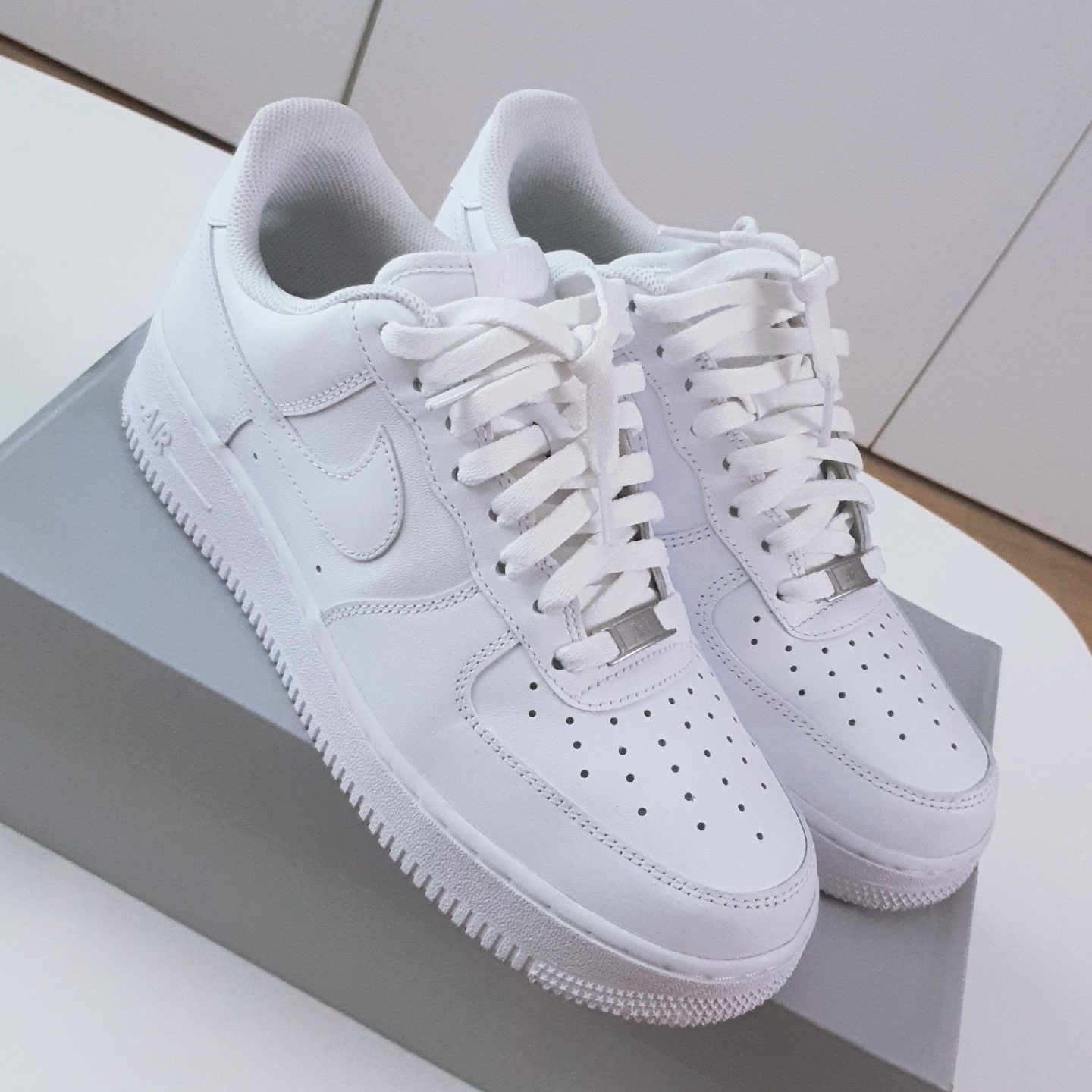 Nike Air Force 1 '07 Low White 착용 스타일 - 3