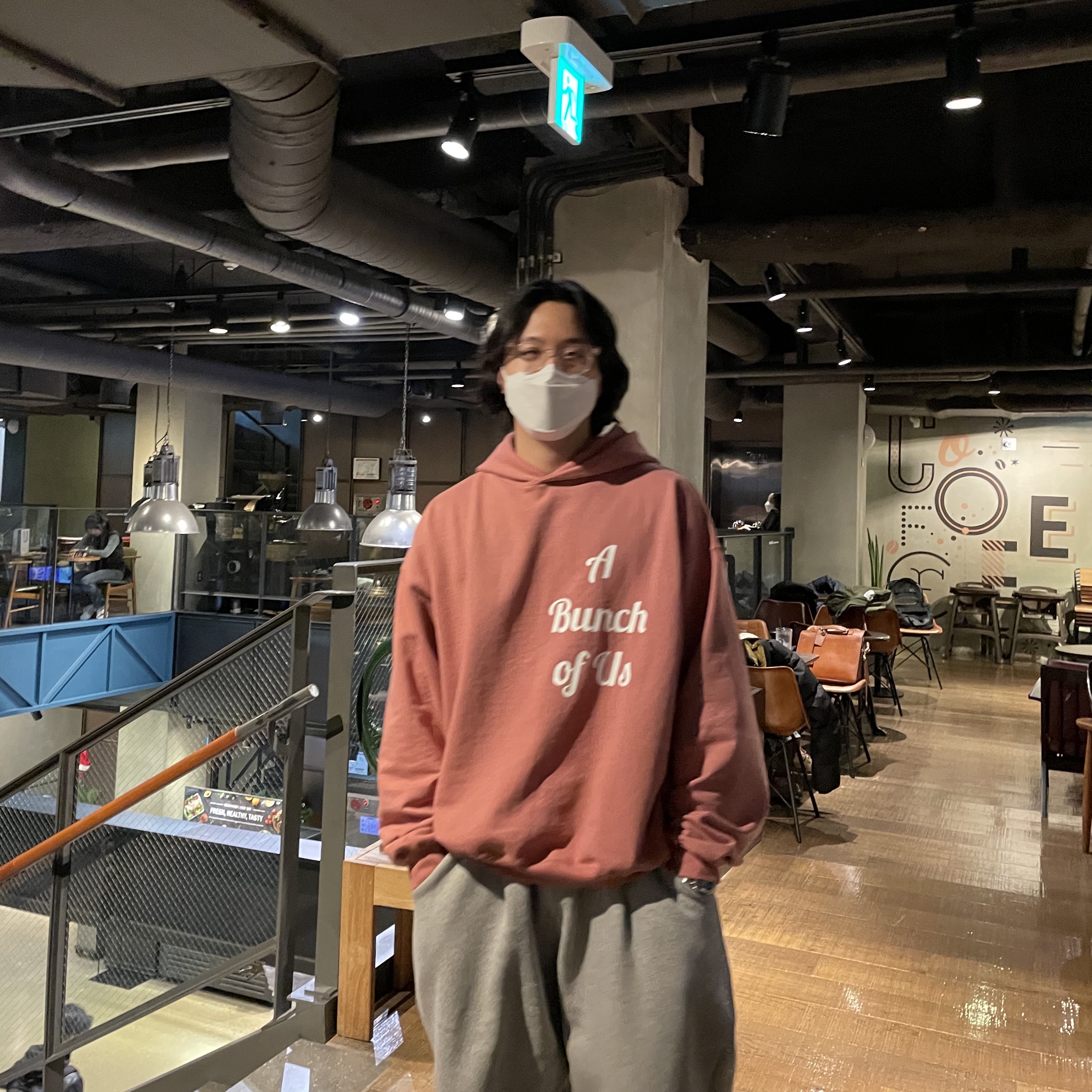 Jordan 5 x Off-White Retro SP Sail Fire Red 착용 스타일 - 1