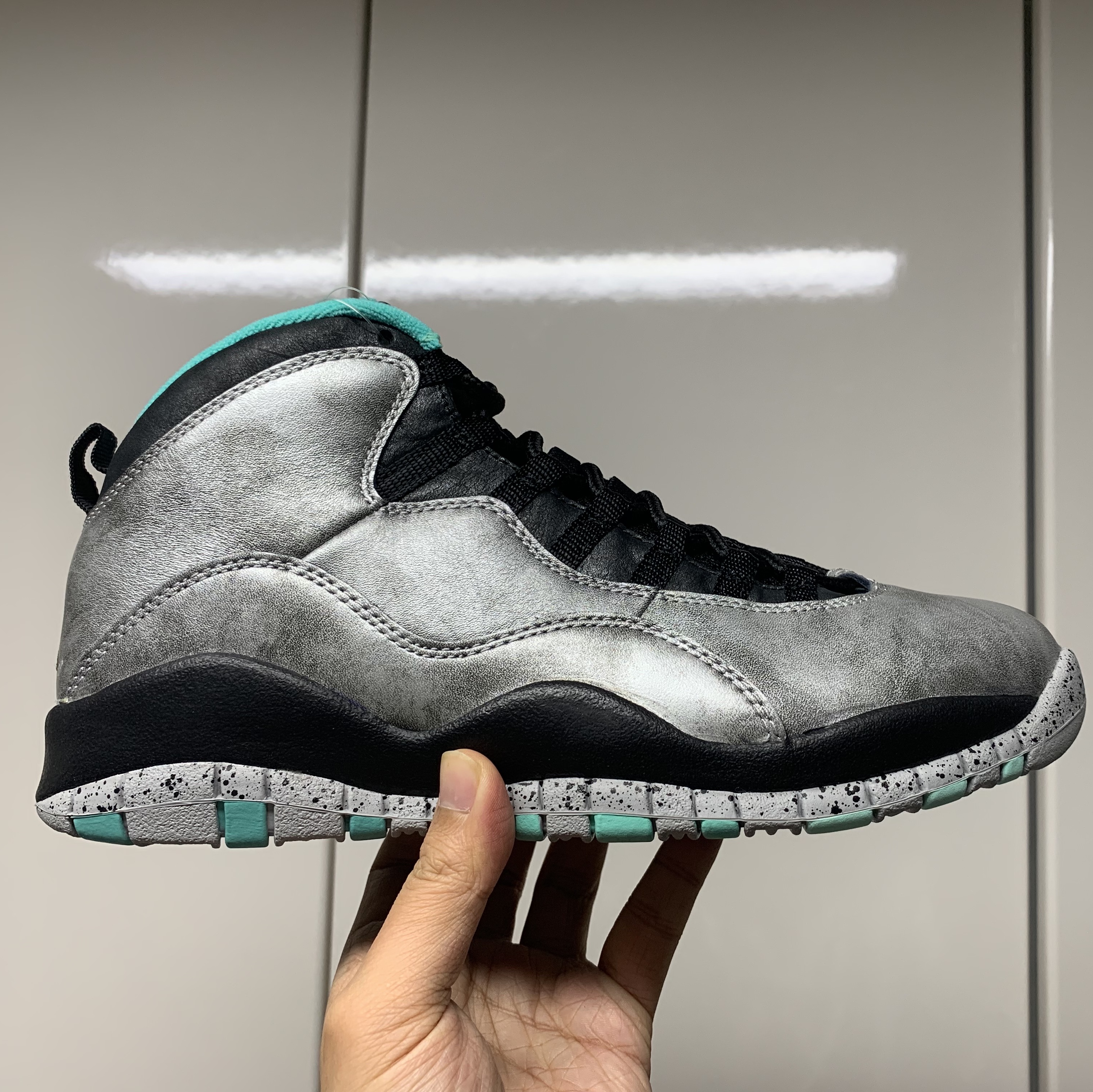 Jordan 10 Retro Lady of Liberty 착용 스타일