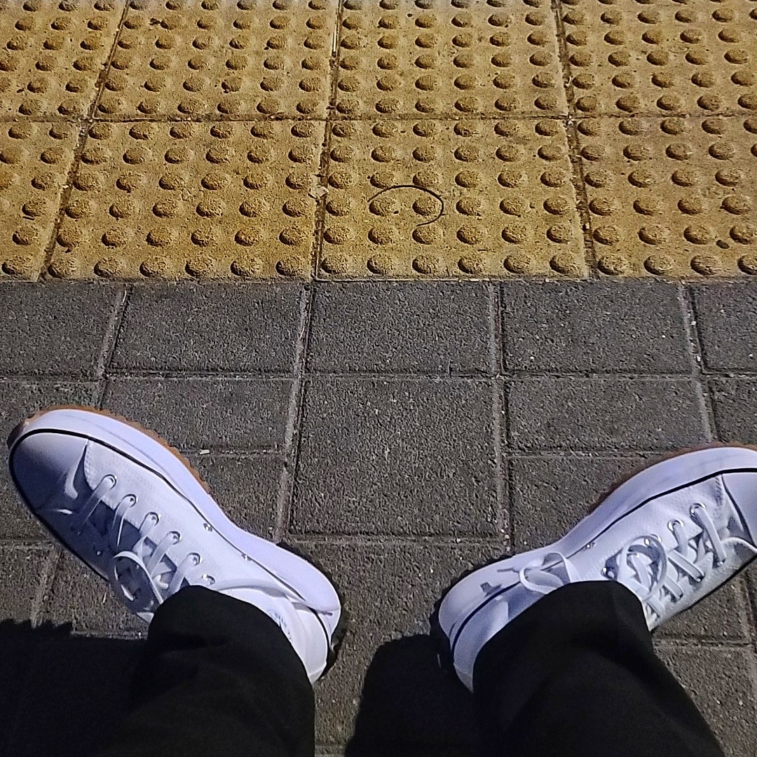Converse Run Star Hike Hi White Black Gum 착용 스타일