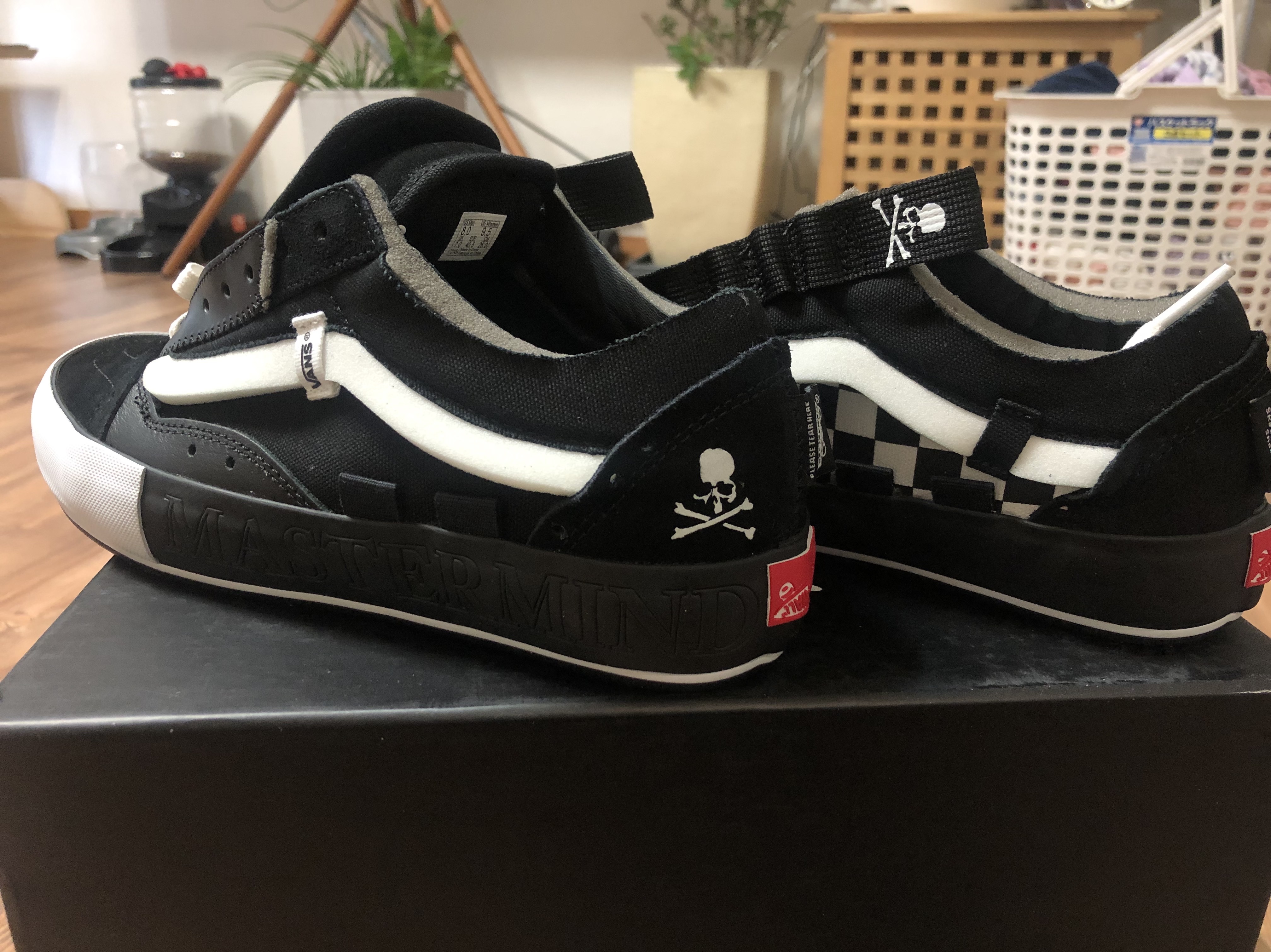 Vans Vault x Mastermind x END. Old Skool Cap LX Black 착용 스타일 - 1