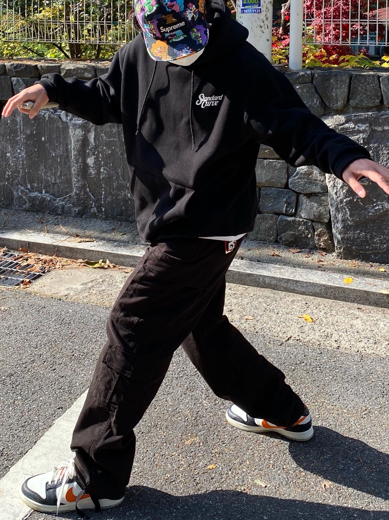 Stussy Surplus Cargo Pants Black, Nike Dunk Low Retro PRM Halloween 착용 스타일