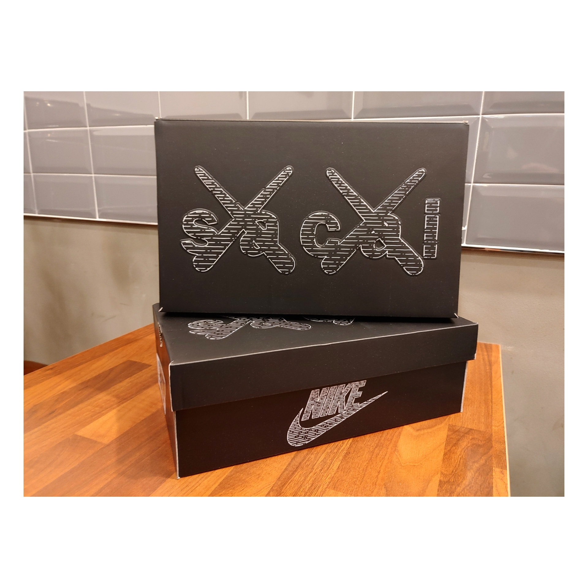 Nike x Sacai x Kaws Blazer Low Team Red 착용 스타일 - 2