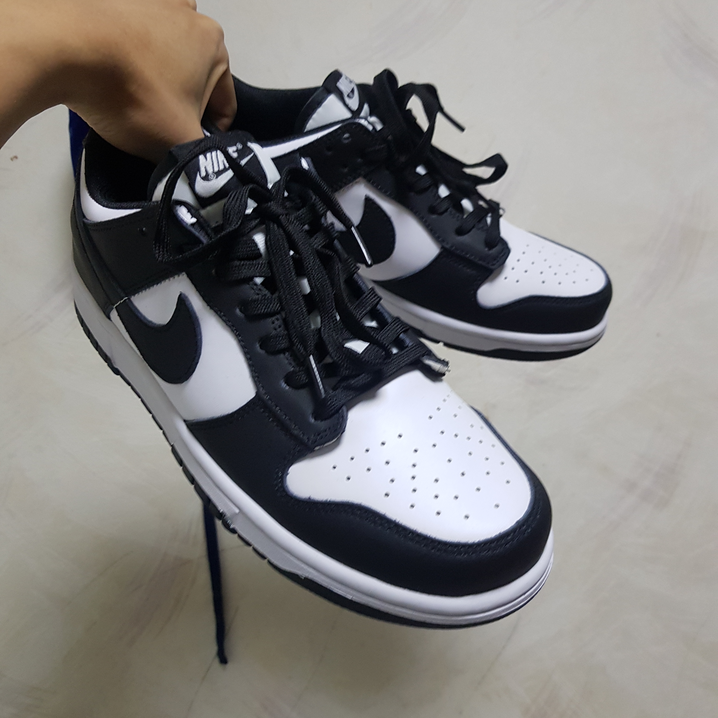 Nike Dunk Low Retro Black 착용 스타일
