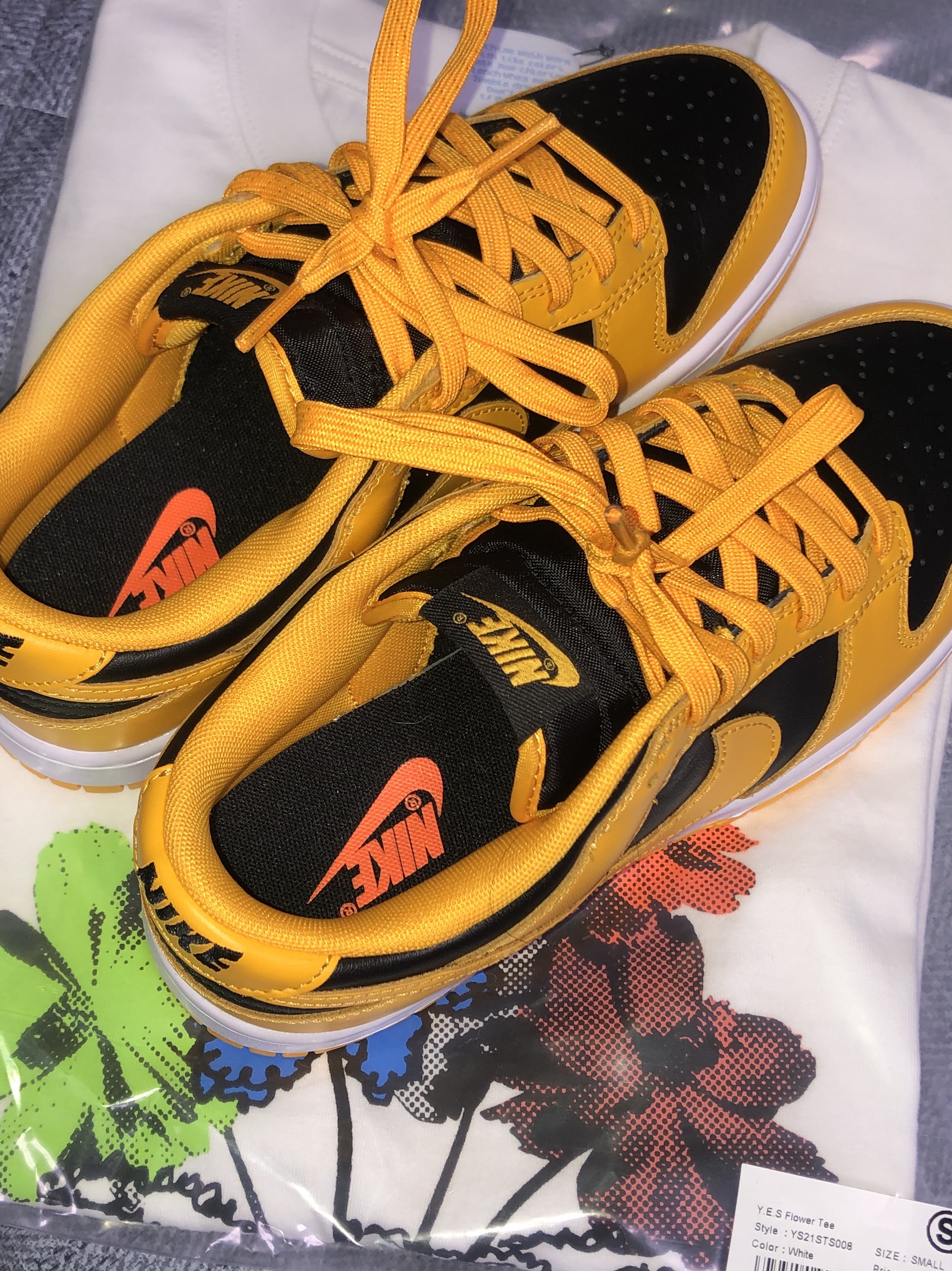 Nike Dunk Low Retro Championship Goldenrod 착용 스타일 - 2