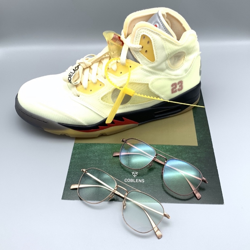 Jordan 5 x Off-White Retro SP Sail Fire Red 착용 스타일
