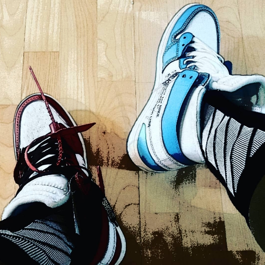 Jordan 1 x Off-White Retro High University Blue 착용 스타일