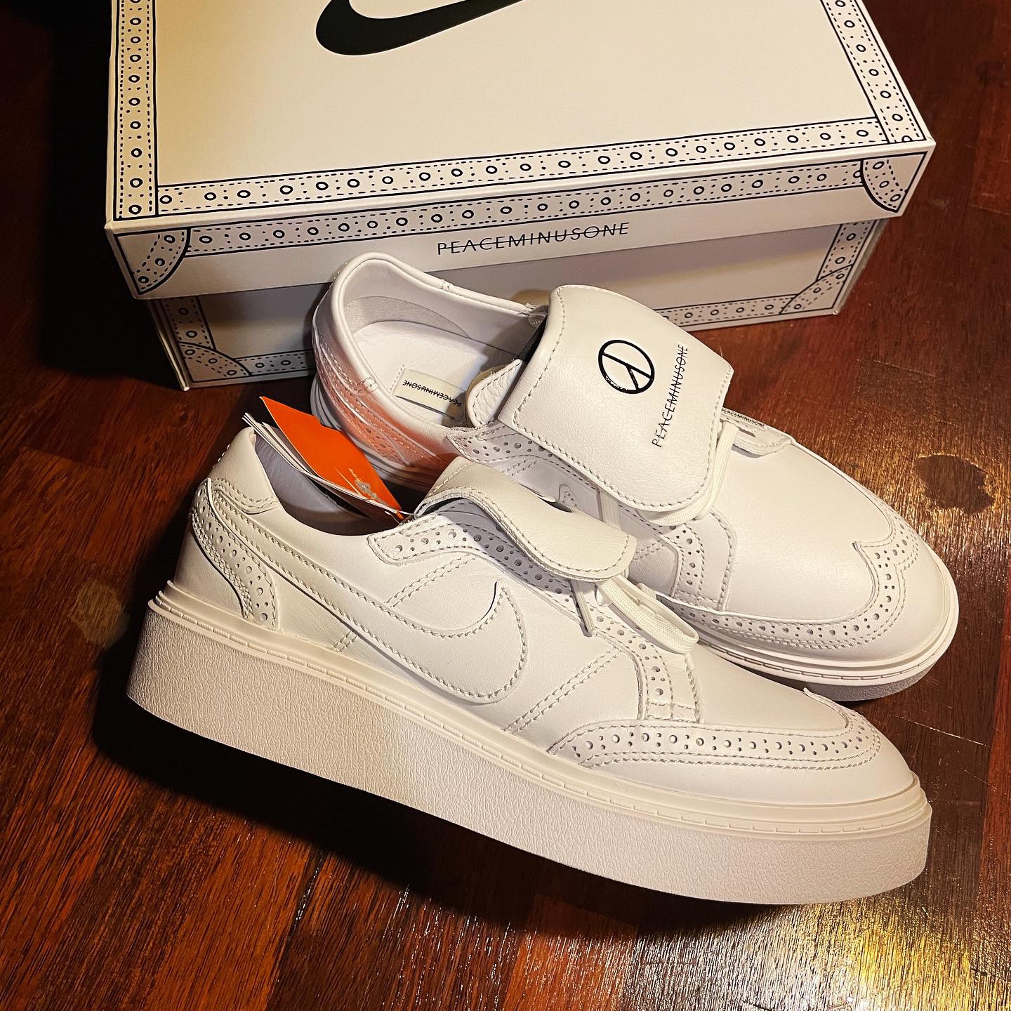 Nike x Peaceminusone Kwondo1 White 착용 스타일 - 2