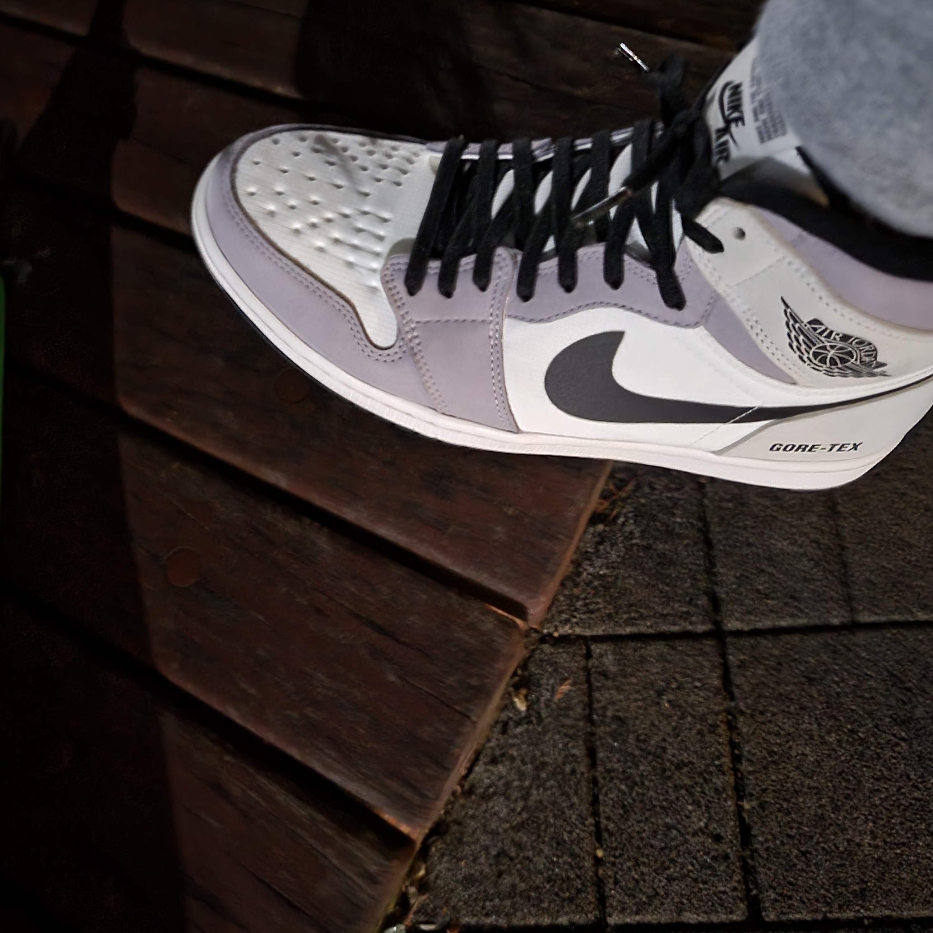 Jordan 1 Element Gore-Tex Sail 착용 스타일 - 2