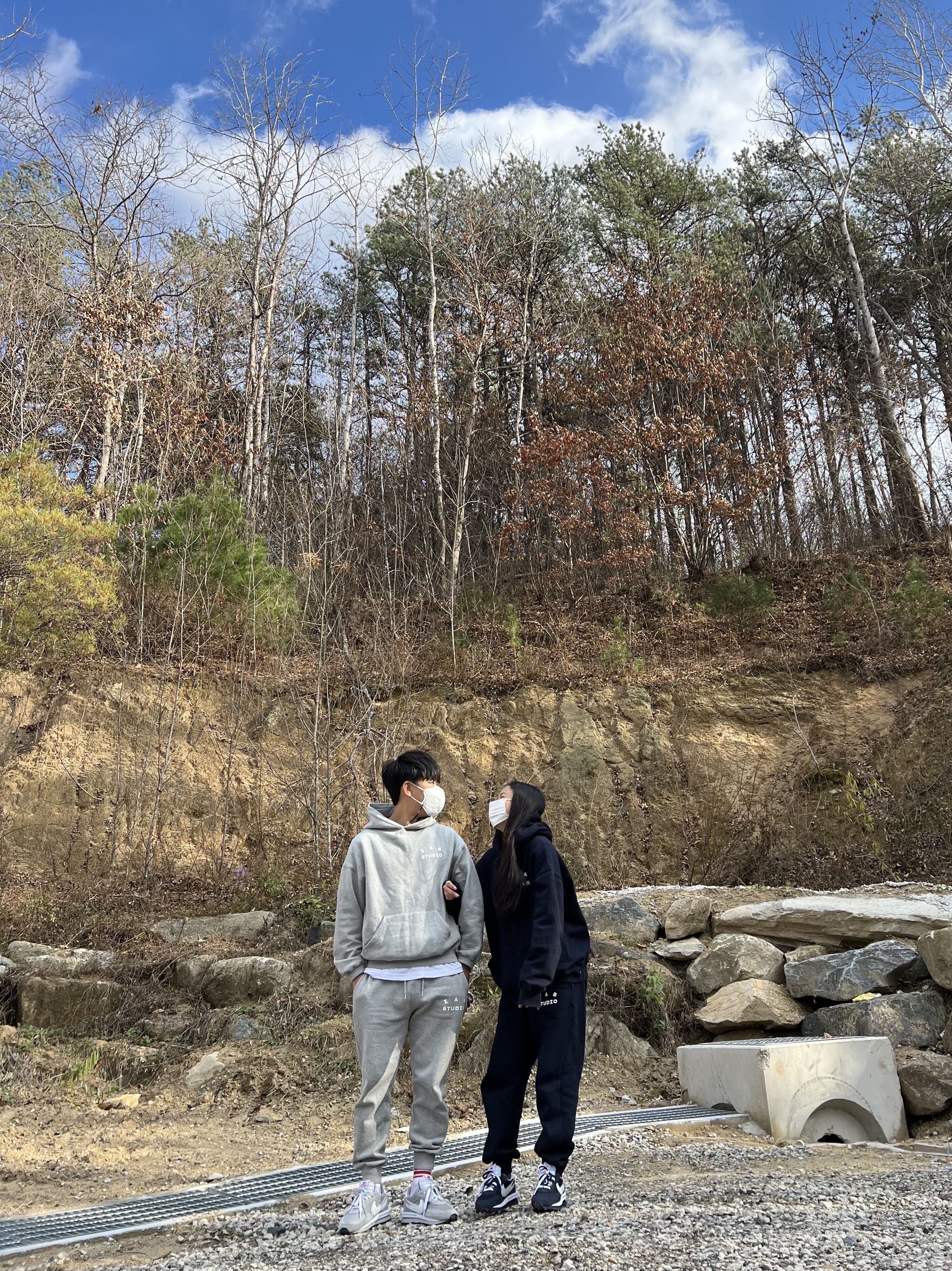 IAB Studio Hoodie Navy - 21SS, IAB Studio Hoodie Gray - 21SS 착용 스타일 - 4