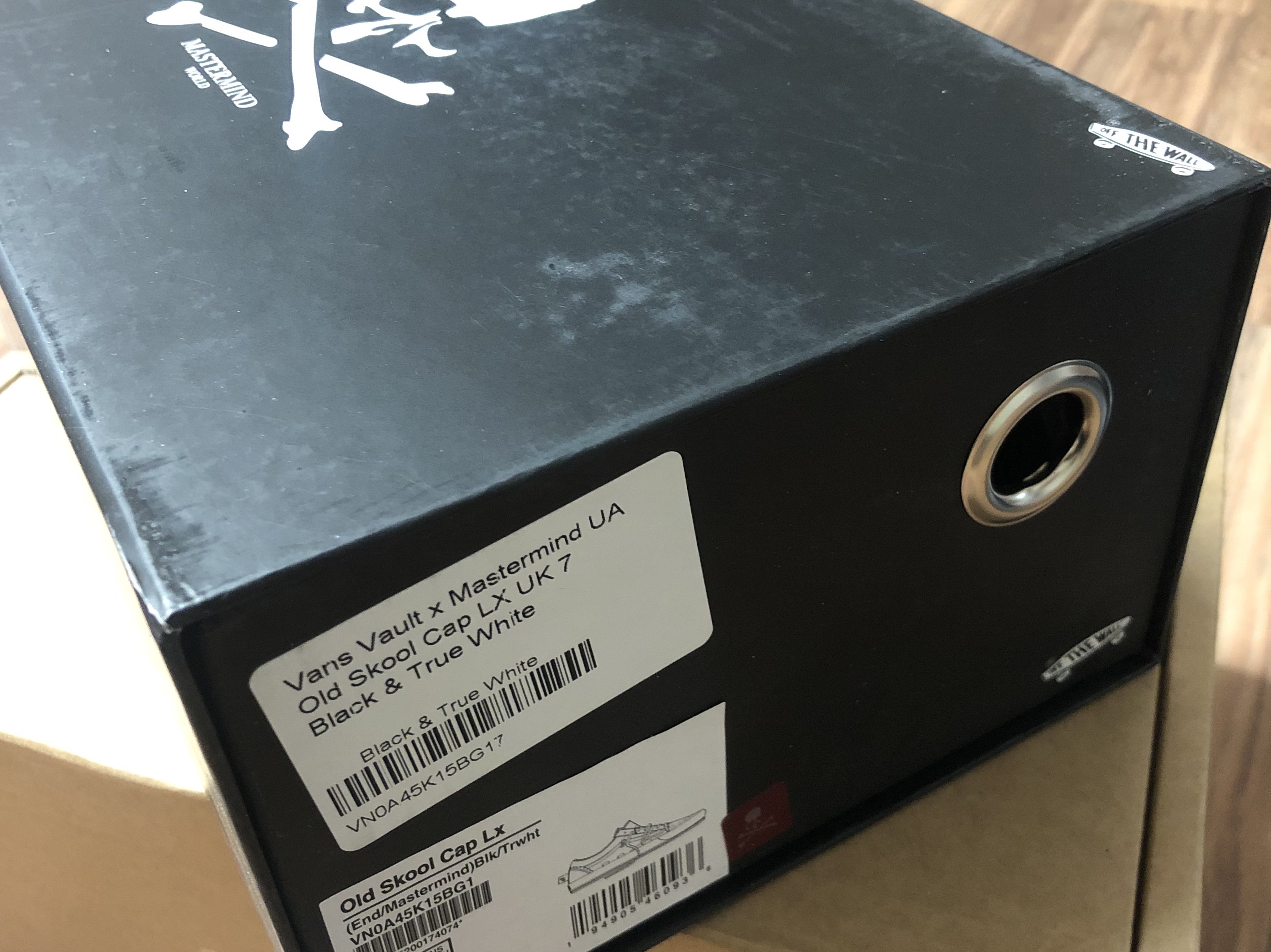 Vans Vault x Mastermind x END. Old Skool Cap LX Black 착용 스타일 - 5
