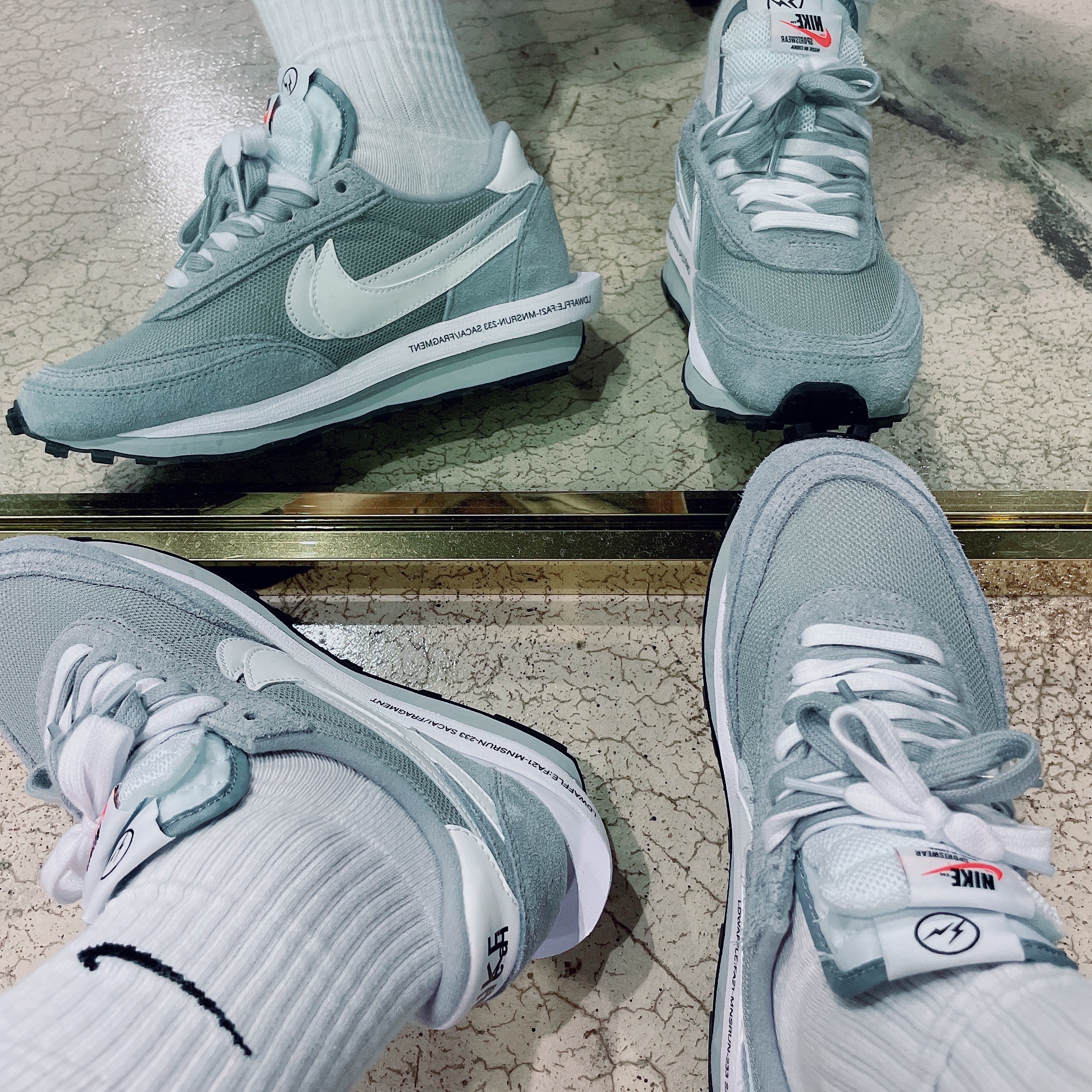 Nike x Sacai x Fragment LDWaffle Light Smoke Grey 착용 스타일 - 3