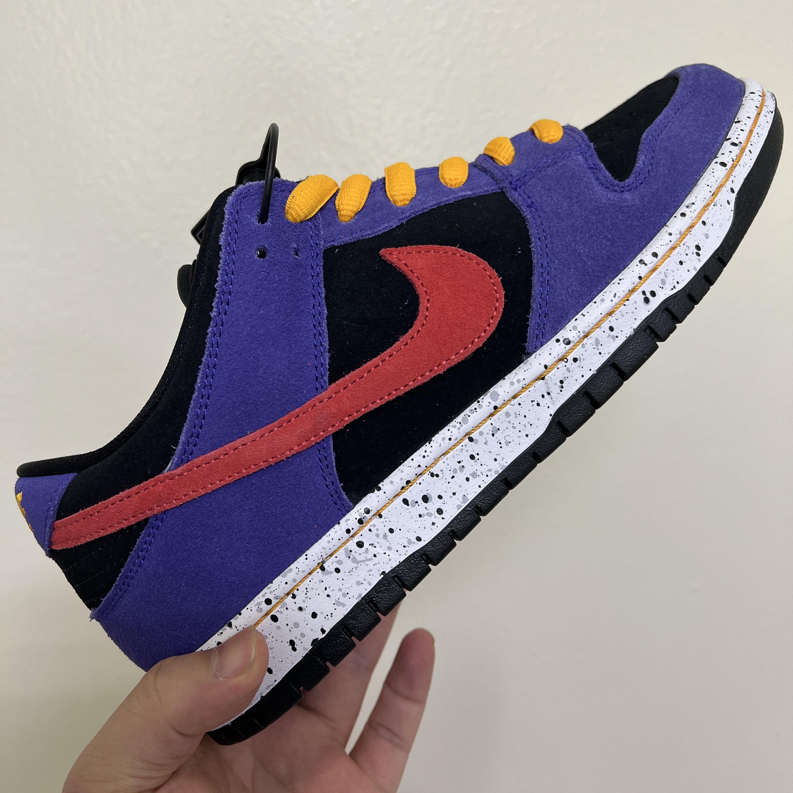Nike SB Dunk Low Pro Trail 착용 스타일 - 1