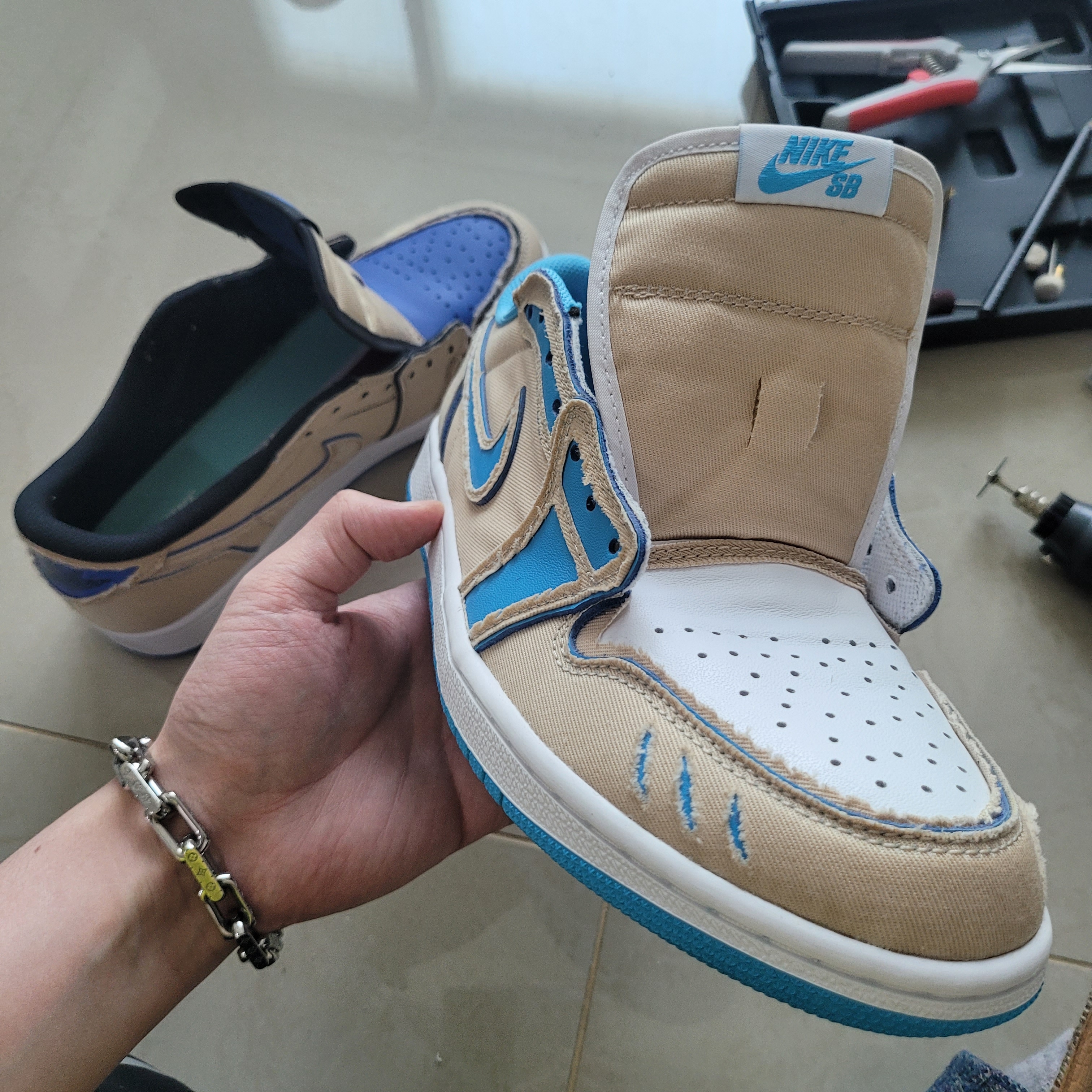 Jordan 1 x Lance Mountain Low SB QS Desert Ore 착용 스타일 - 5