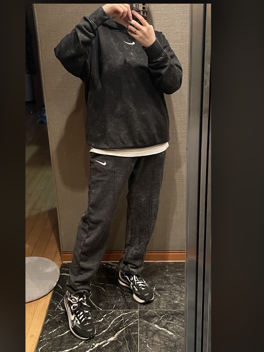 Nike x Sacai VaporWaffle Black White 착용 스타일 - 1