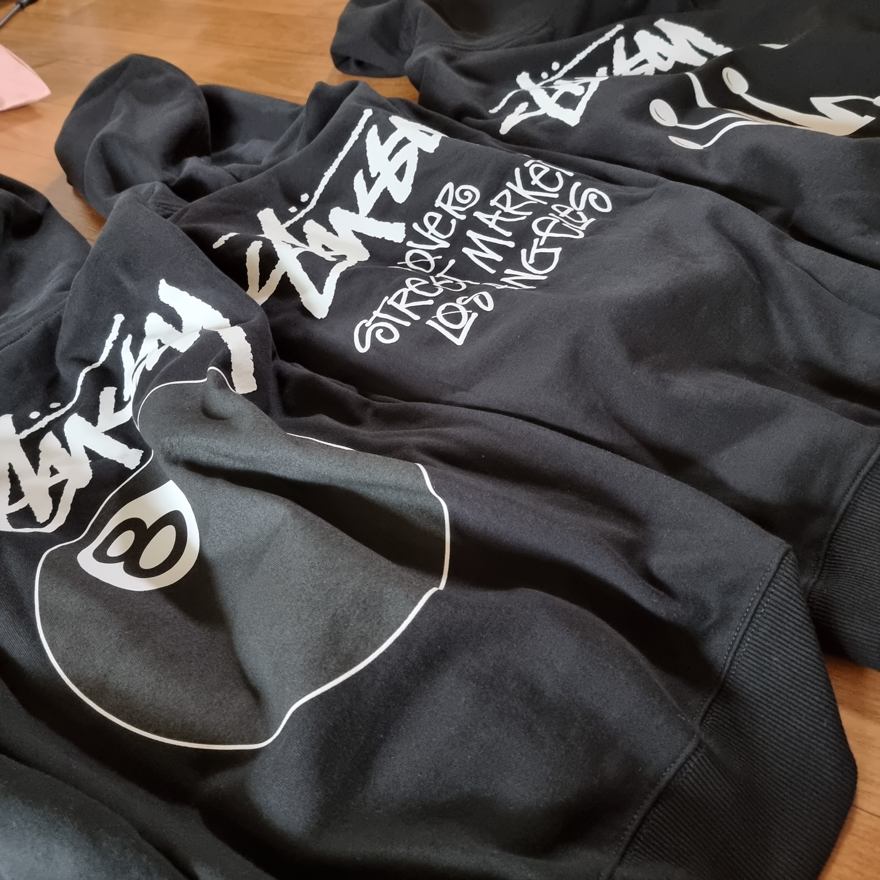 Stussy 8 Ball Hoodie Black - 21FW, Stussy Stock Crown Hoodie Black 착용 스타일