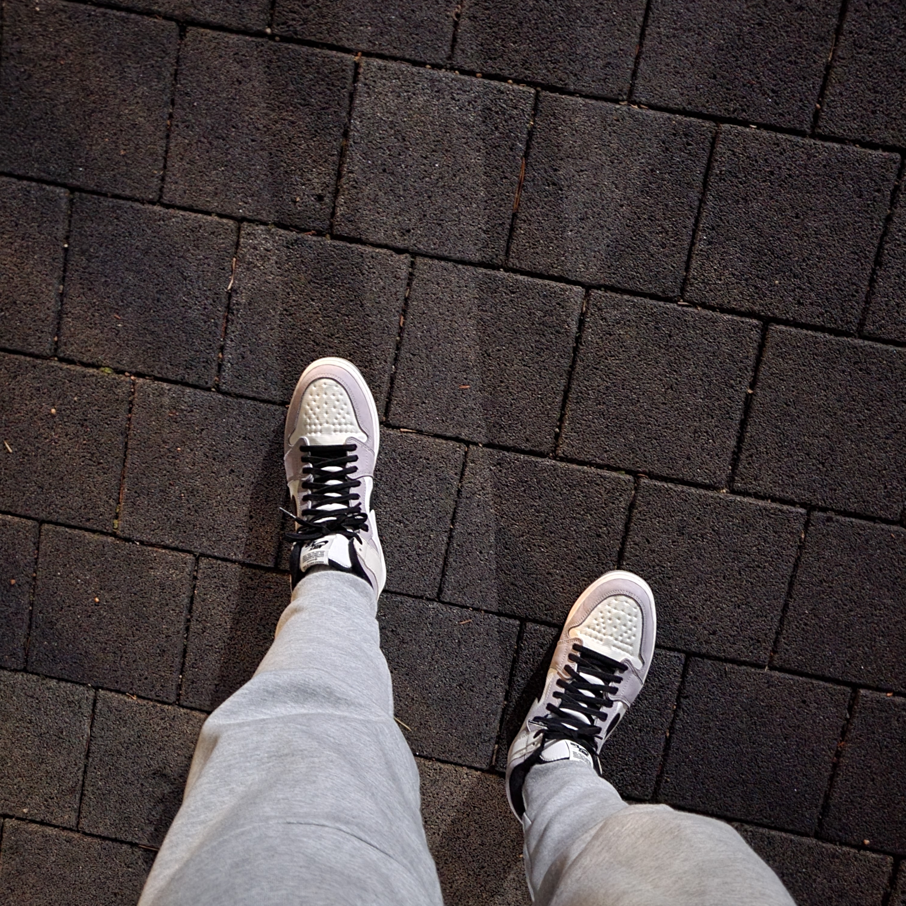 Jordan 1 Element Gore-Tex Sail 착용 스타일 - 1