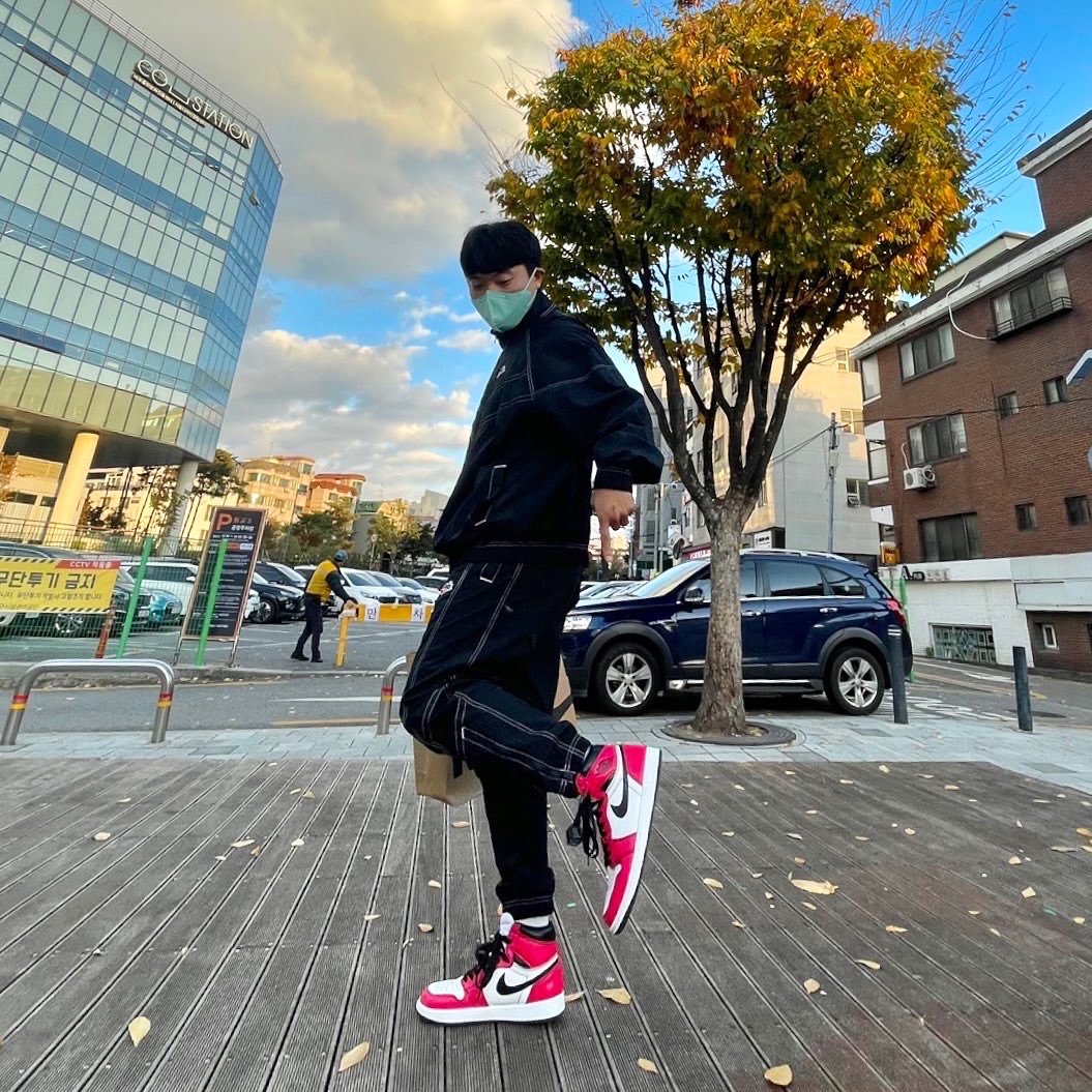 Jordan 1 Retro High OG Electro Orange, Jordan 1 Retro High OG Defiant SB LA to Chicago 착용 스타일 - 1