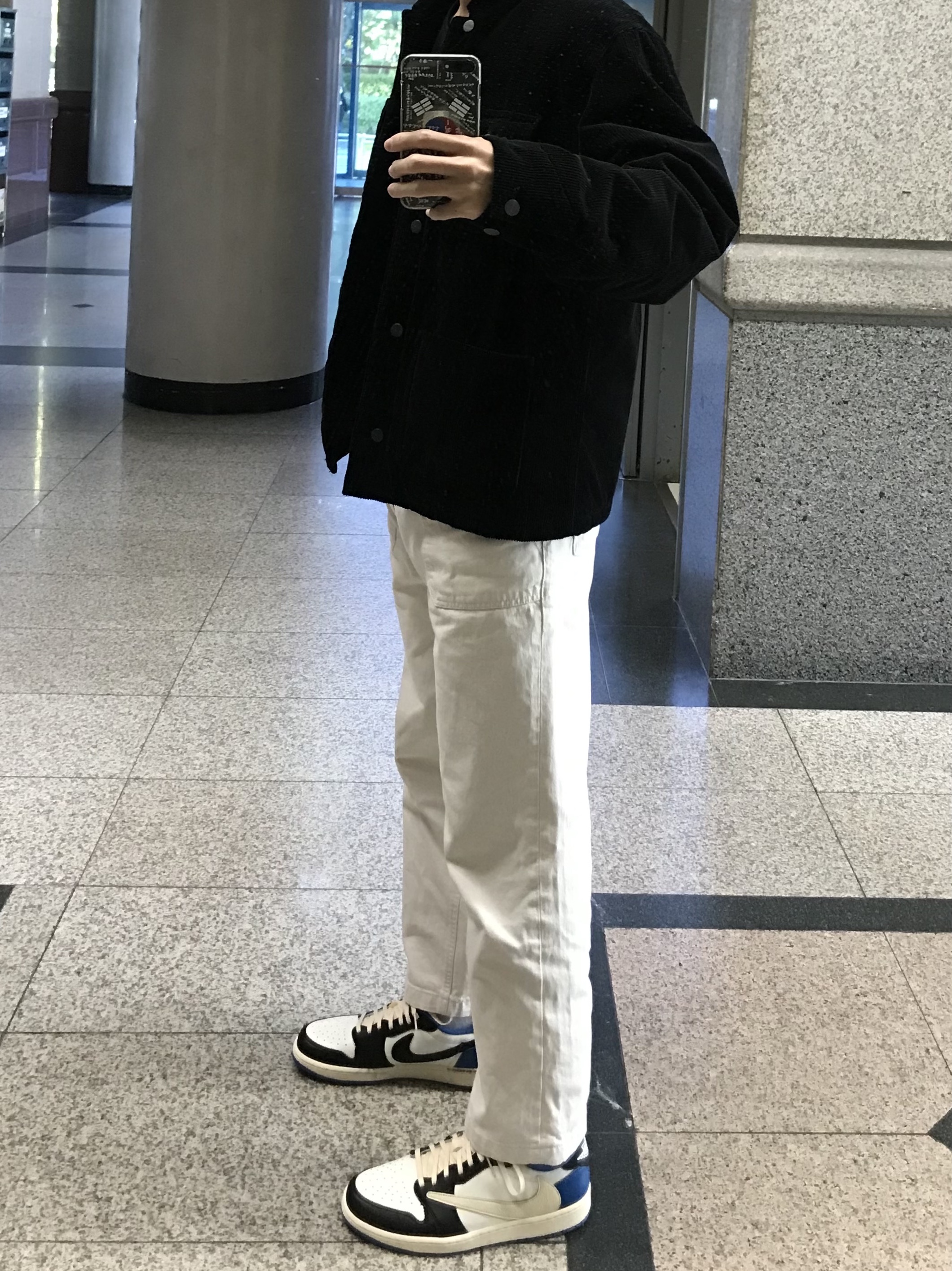 Jordan 1 x Travis Scott x Fragment Retro Low OG SP Military Blue 착용 스타일